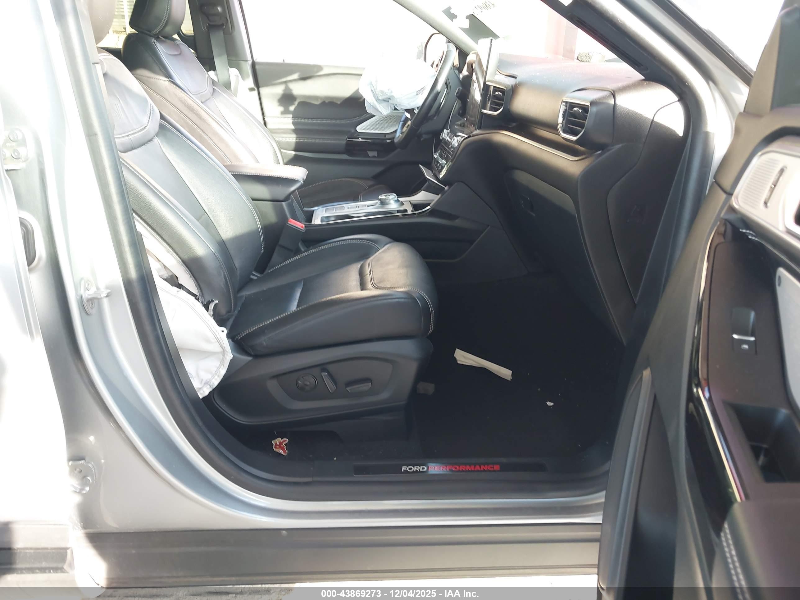 FORD EXPLORER image 5