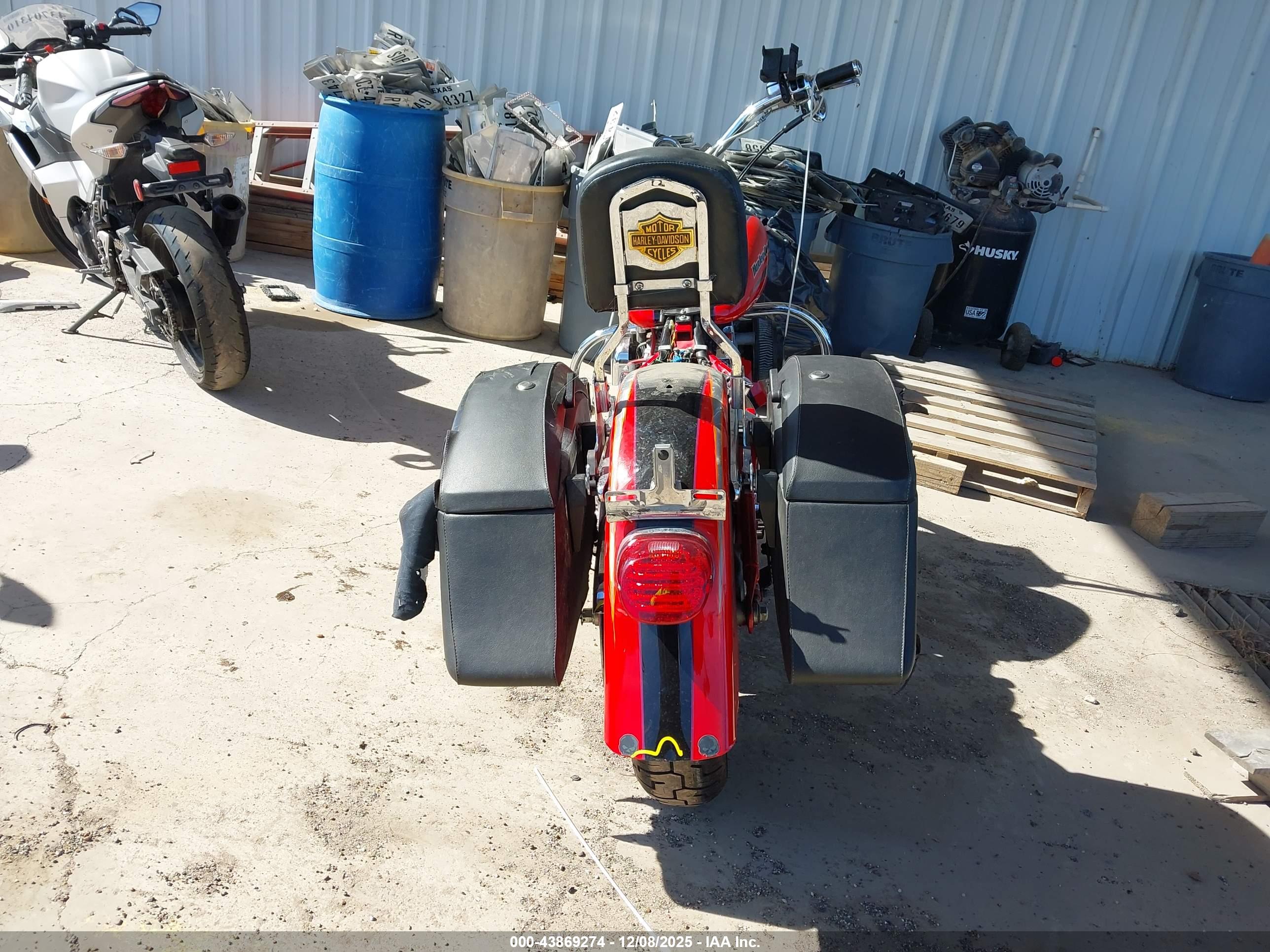 HARLEY-DAVIDSON FLSTFSE image 6