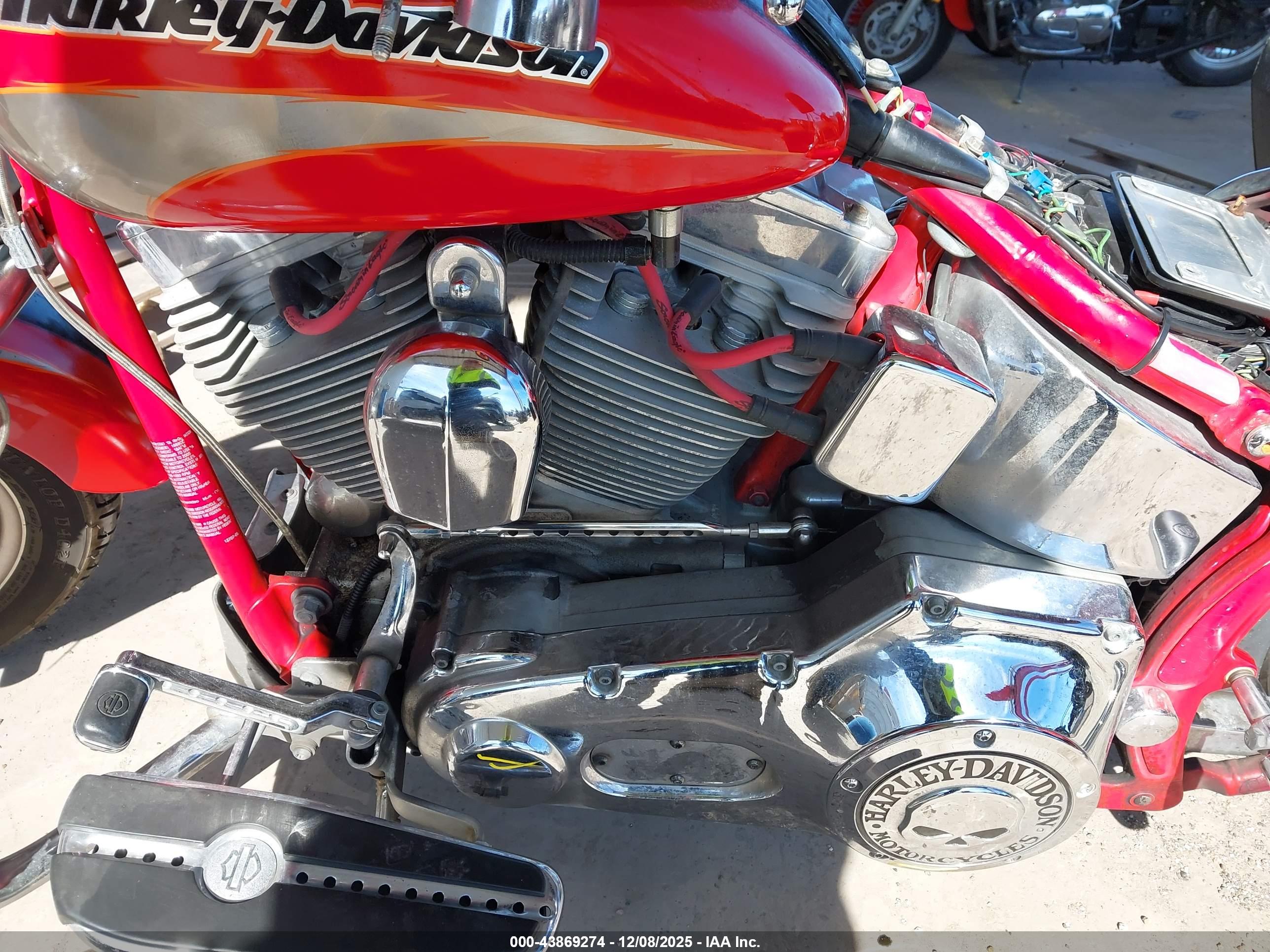 HARLEY-DAVIDSON FLSTFSE image 9