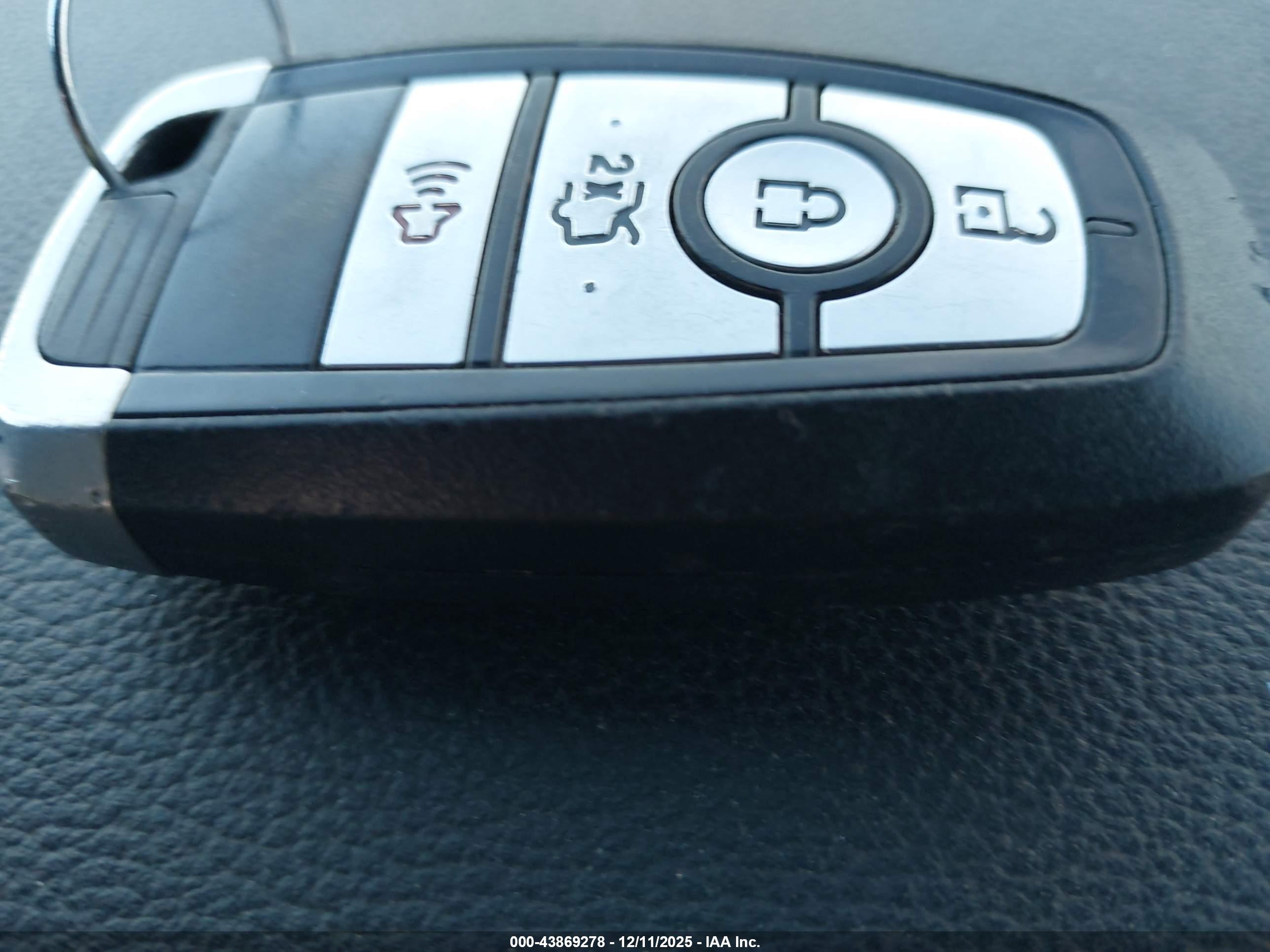 FORD MUSTANG image 11
