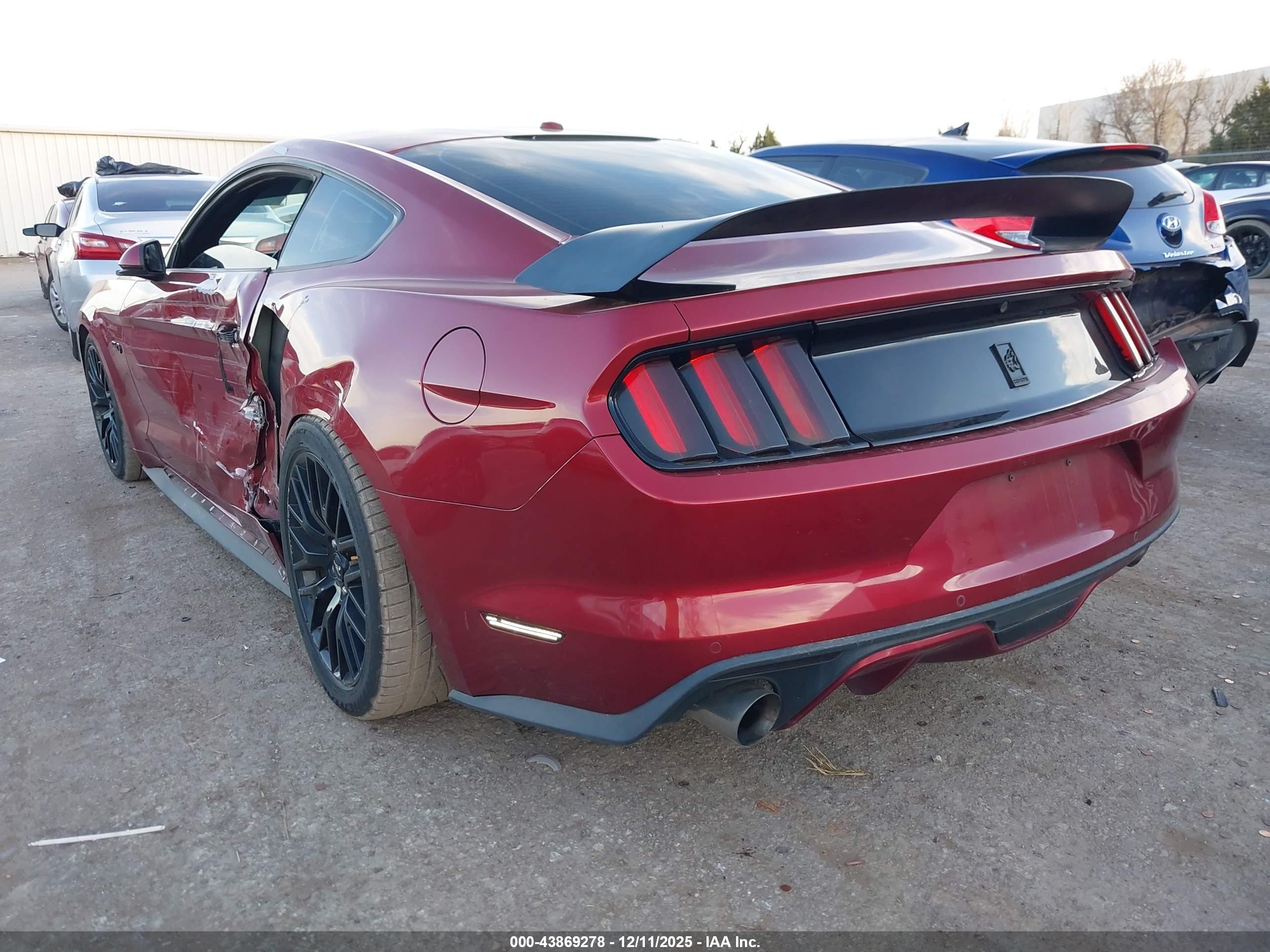 FORD MUSTANG image 3