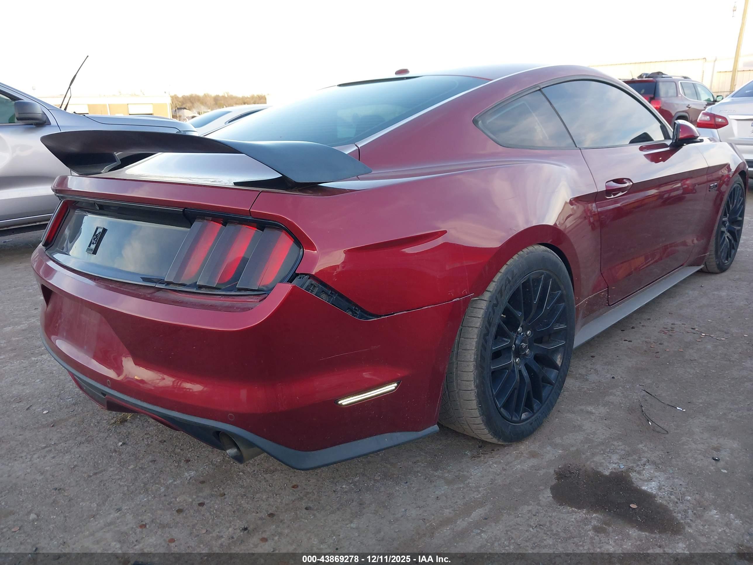 FORD MUSTANG image 4