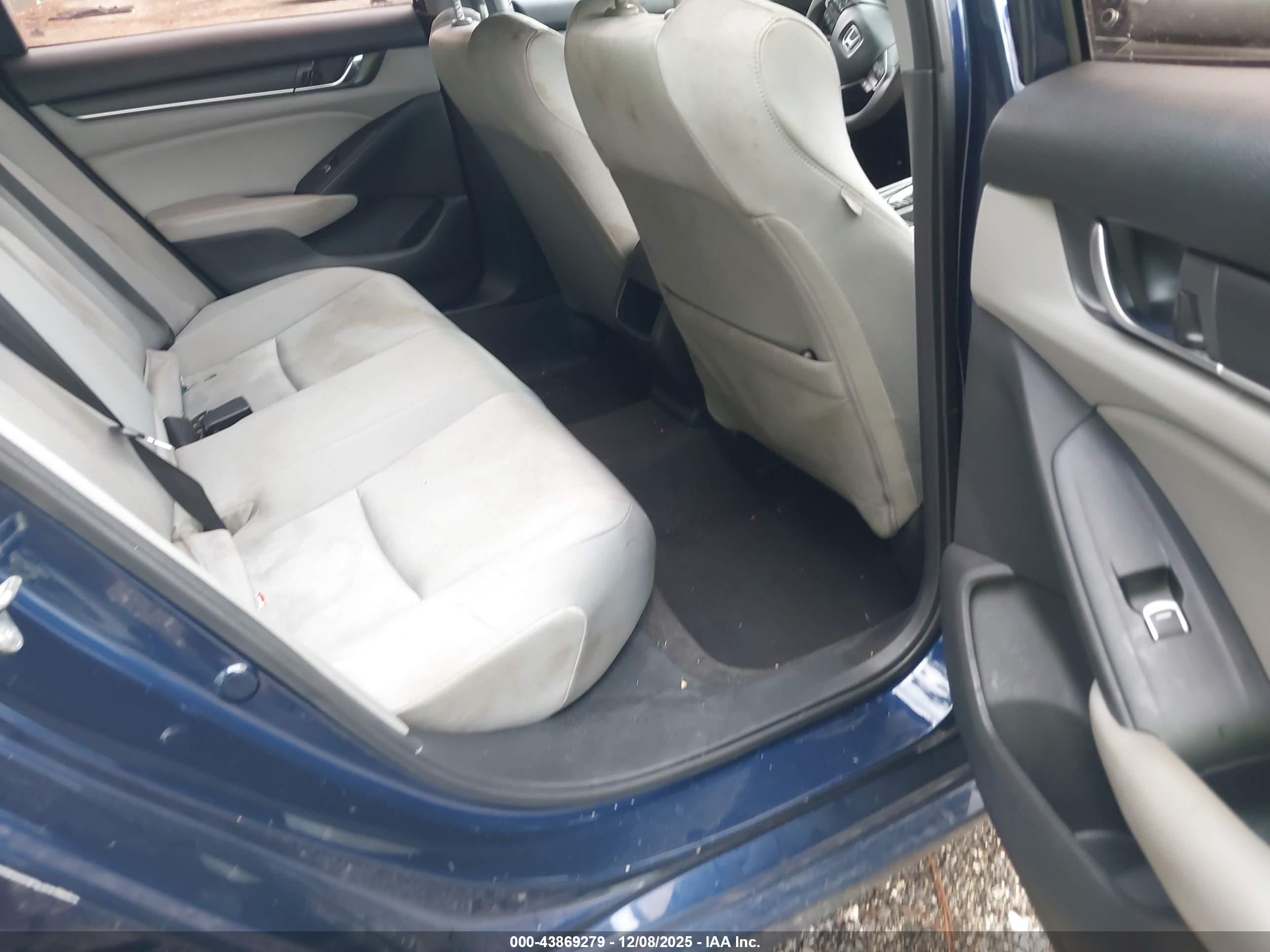 HONDA ACCORD image 8