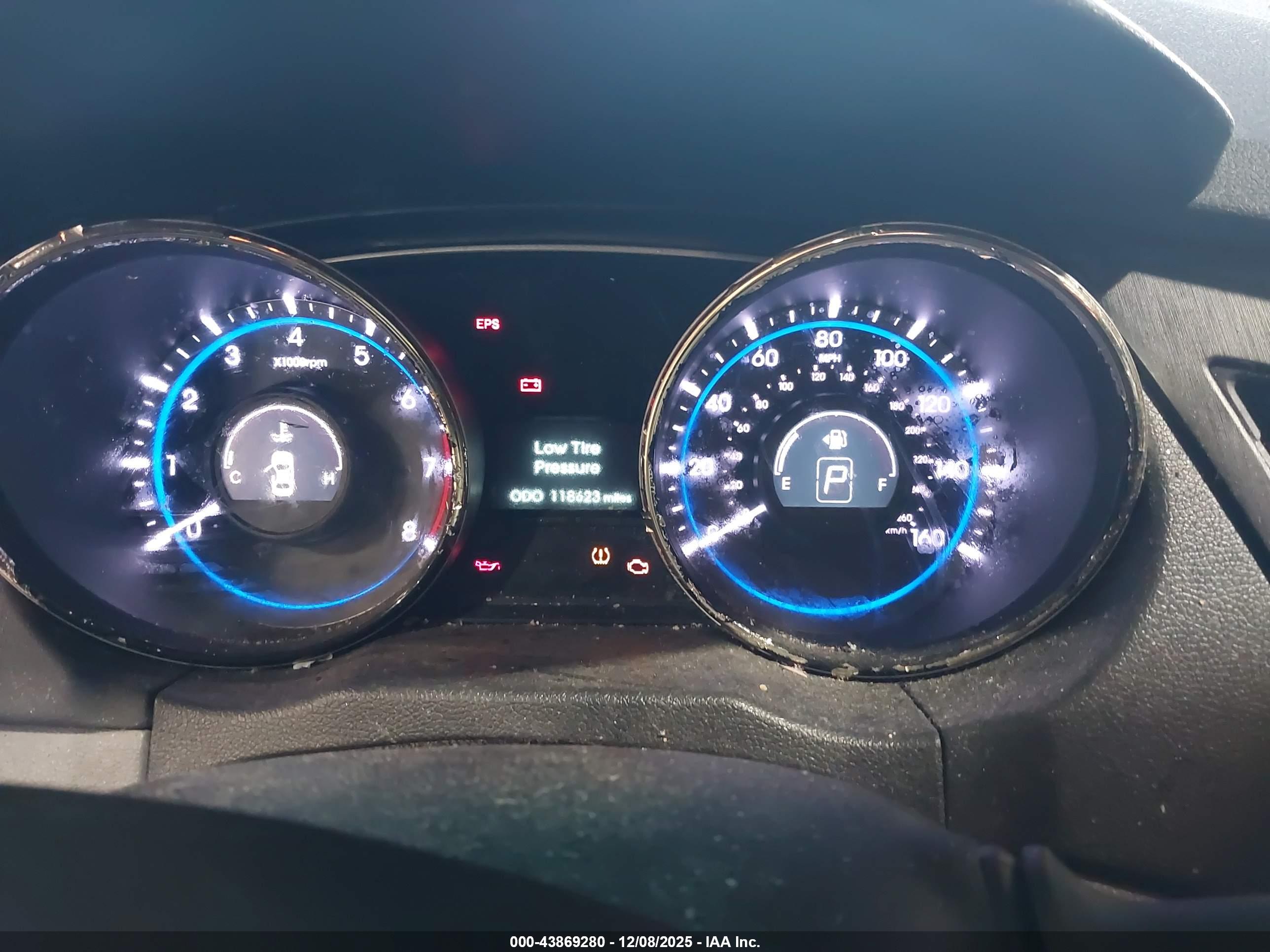 HYUNDAI SONATA image 7
