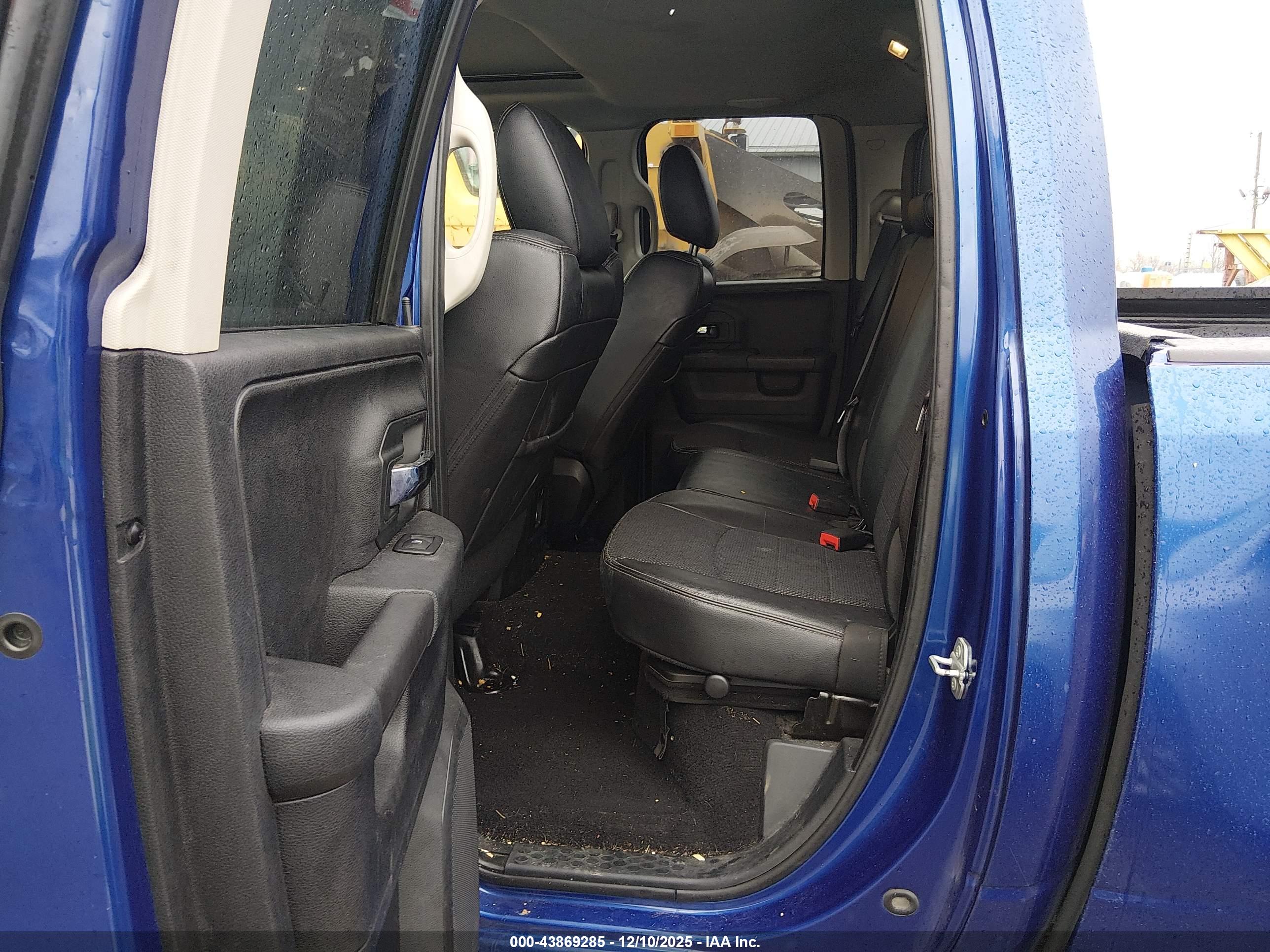 RAM 1500 image 8