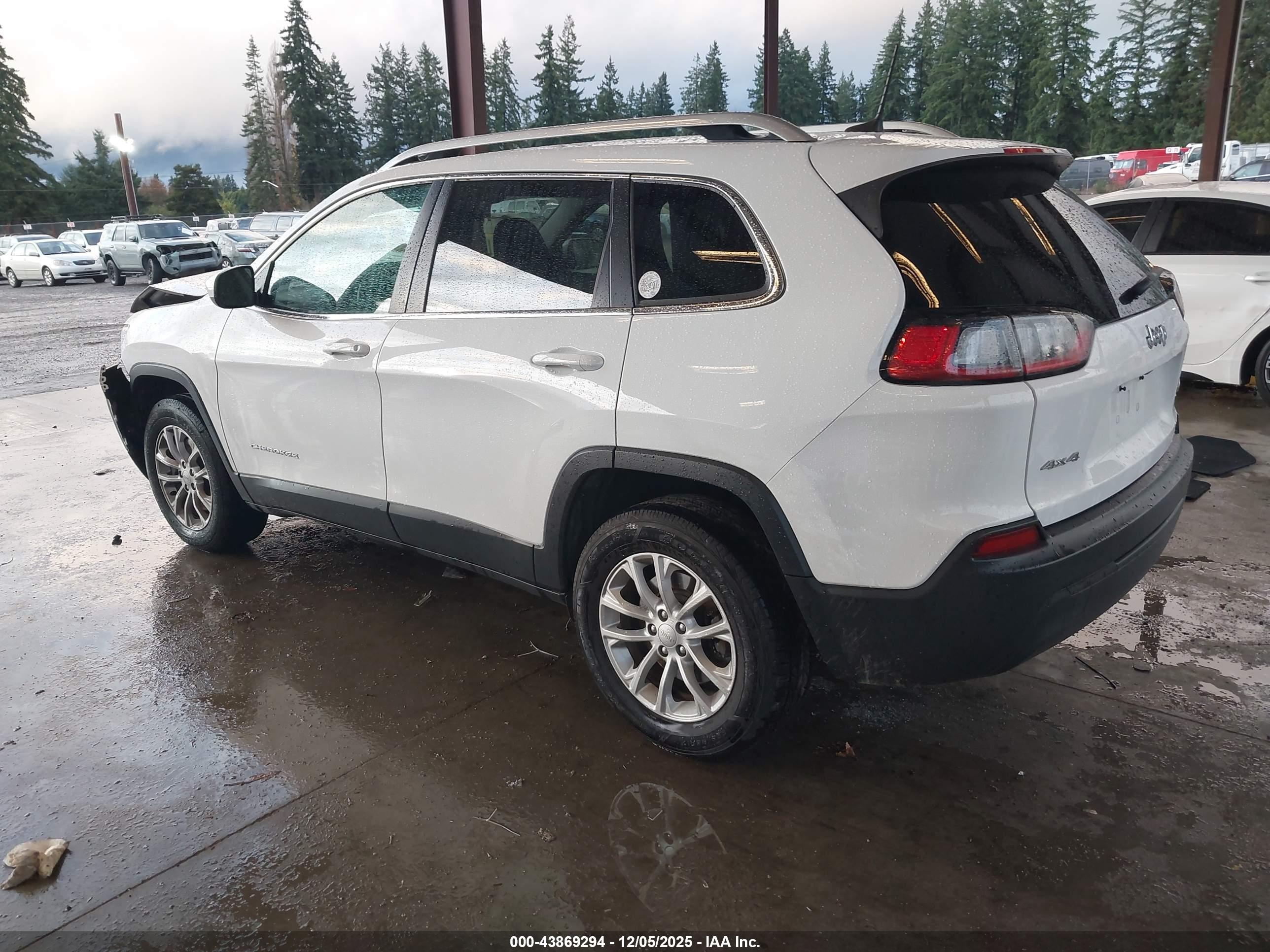 JEEP CHEROKEE image 3