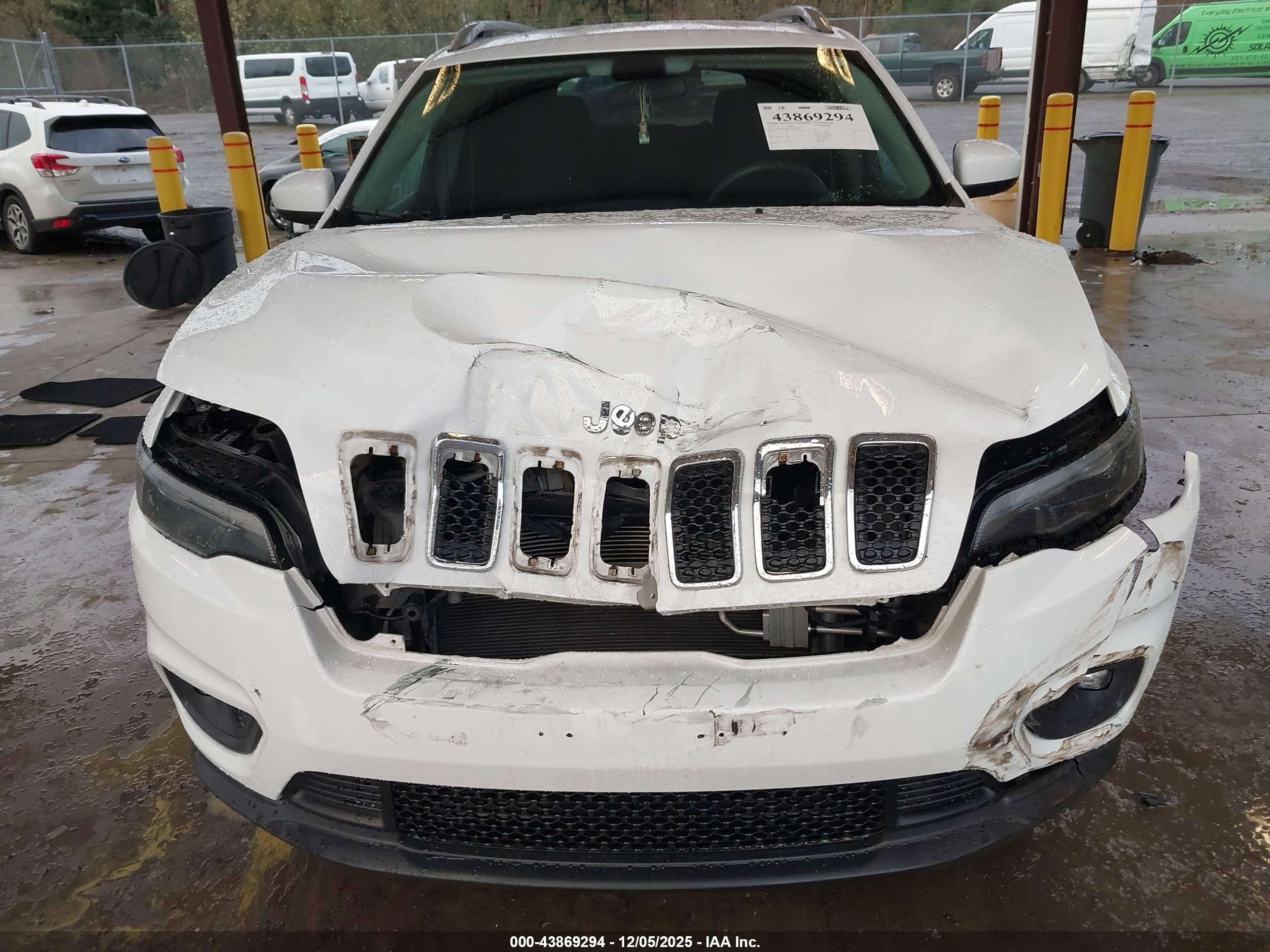 JEEP CHEROKEE image 6