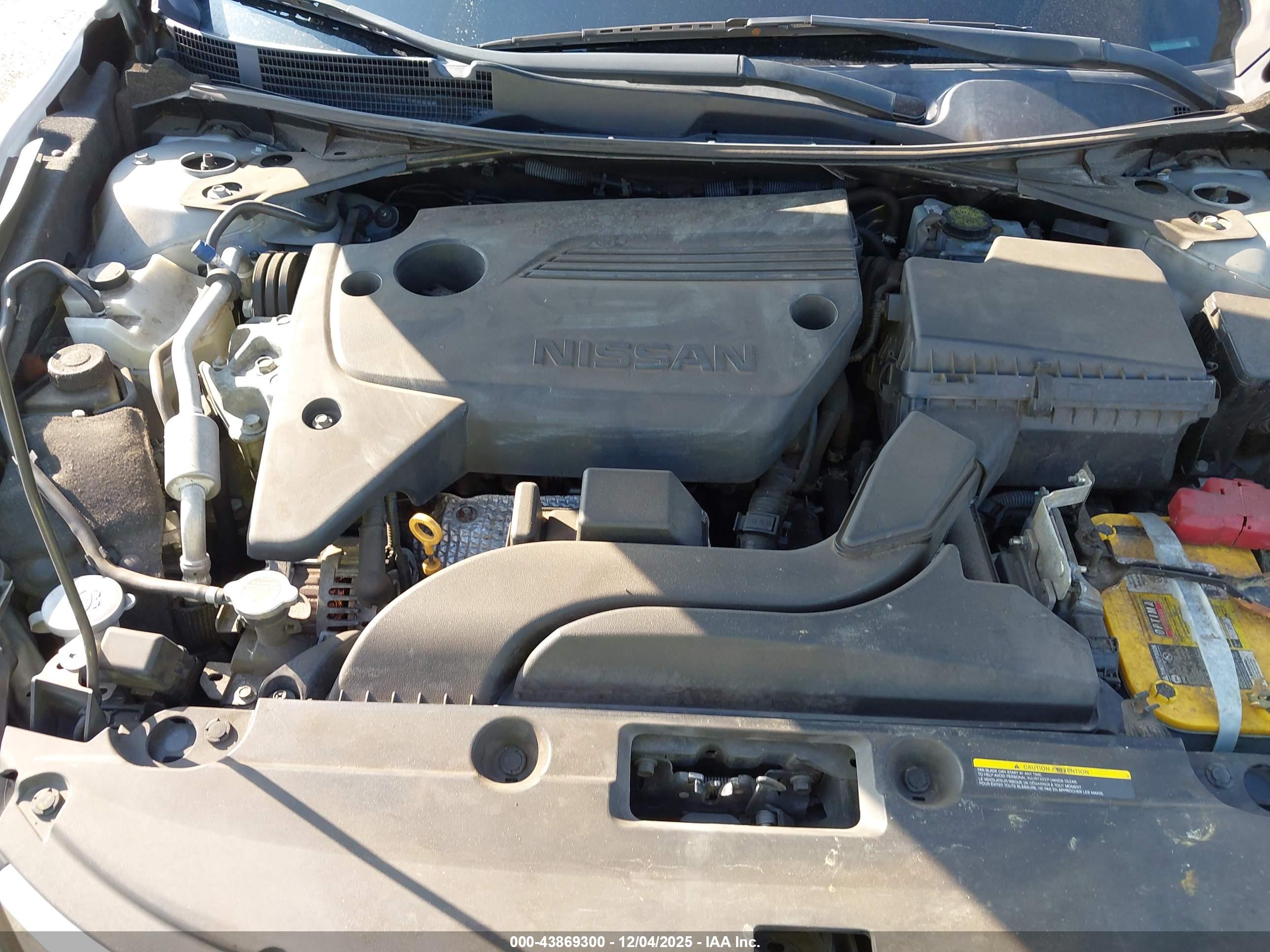 NISSAN ALTIMA image 10