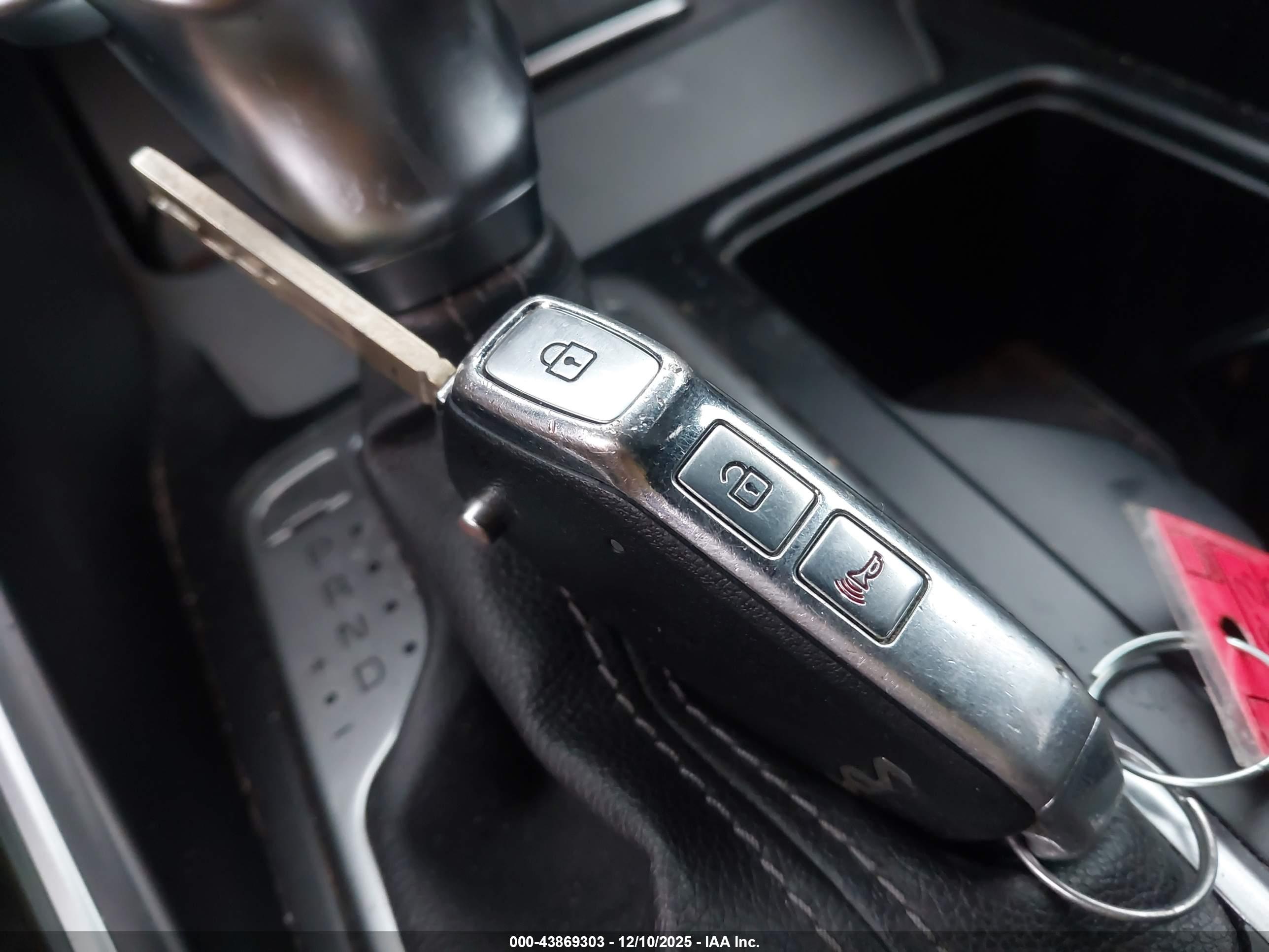 KIA SORENTO image 11