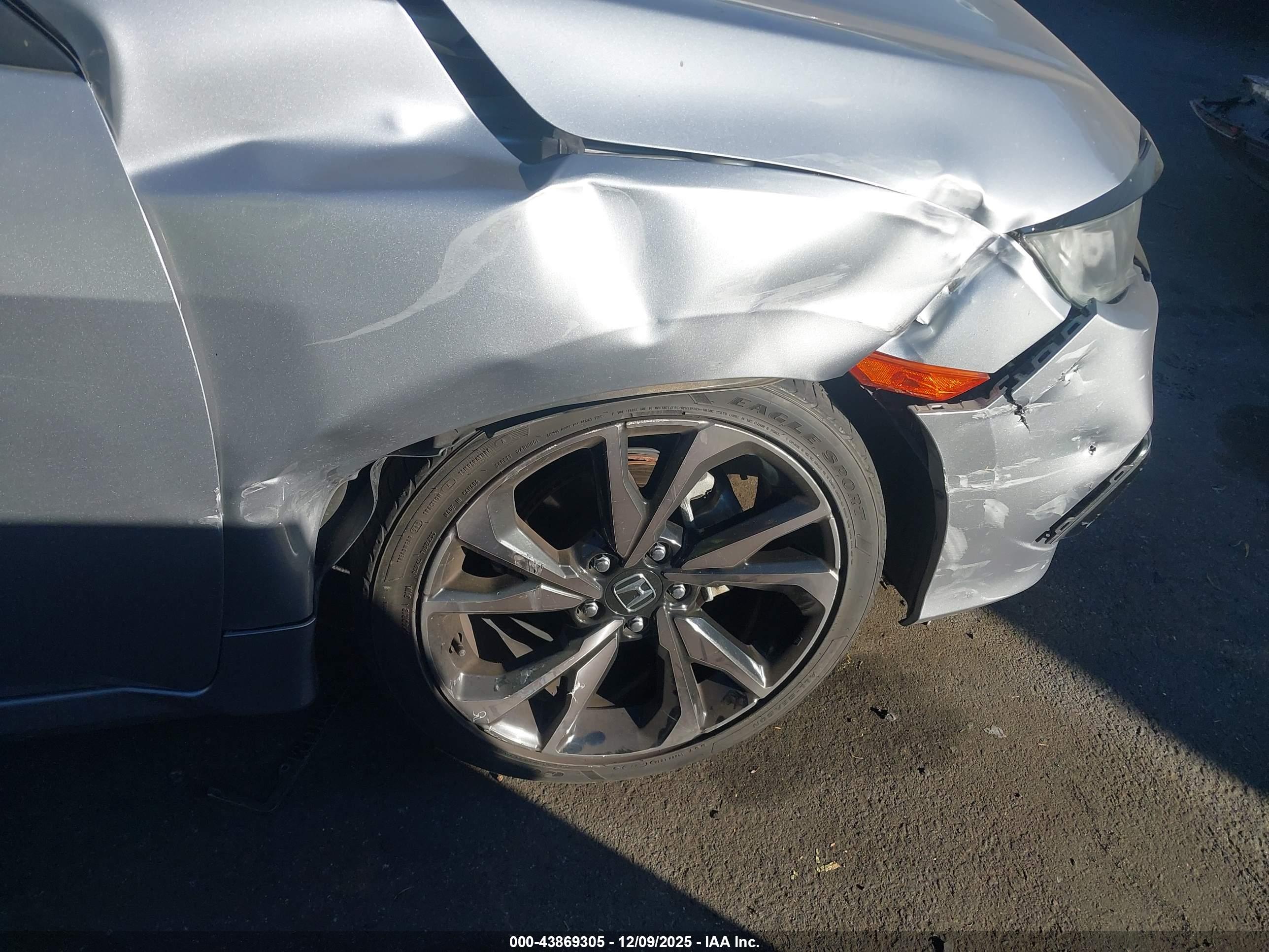 HONDA CIVIC image 6