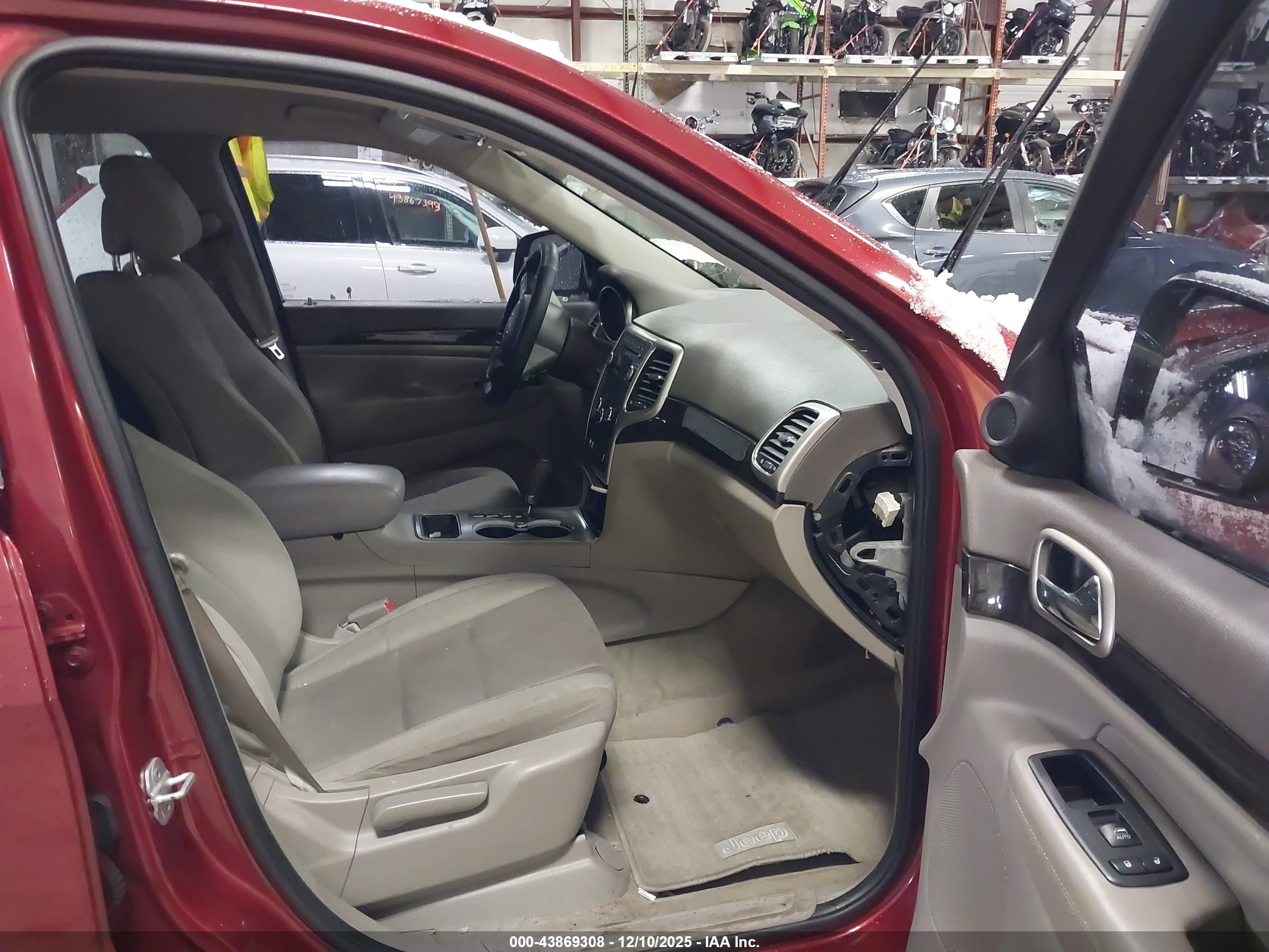 JEEP GRAND image 5