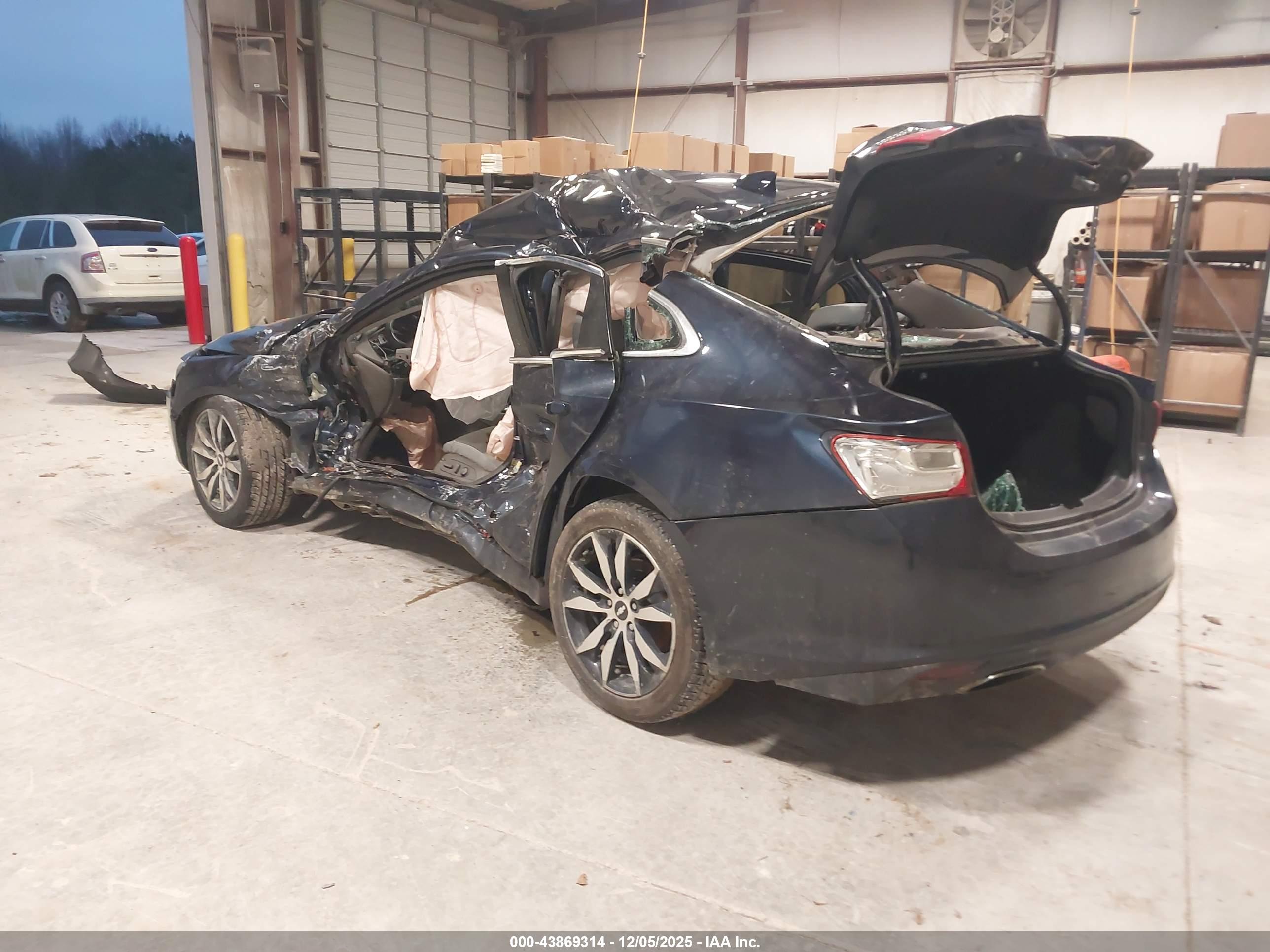 CHEVROLET MALIBU image 3