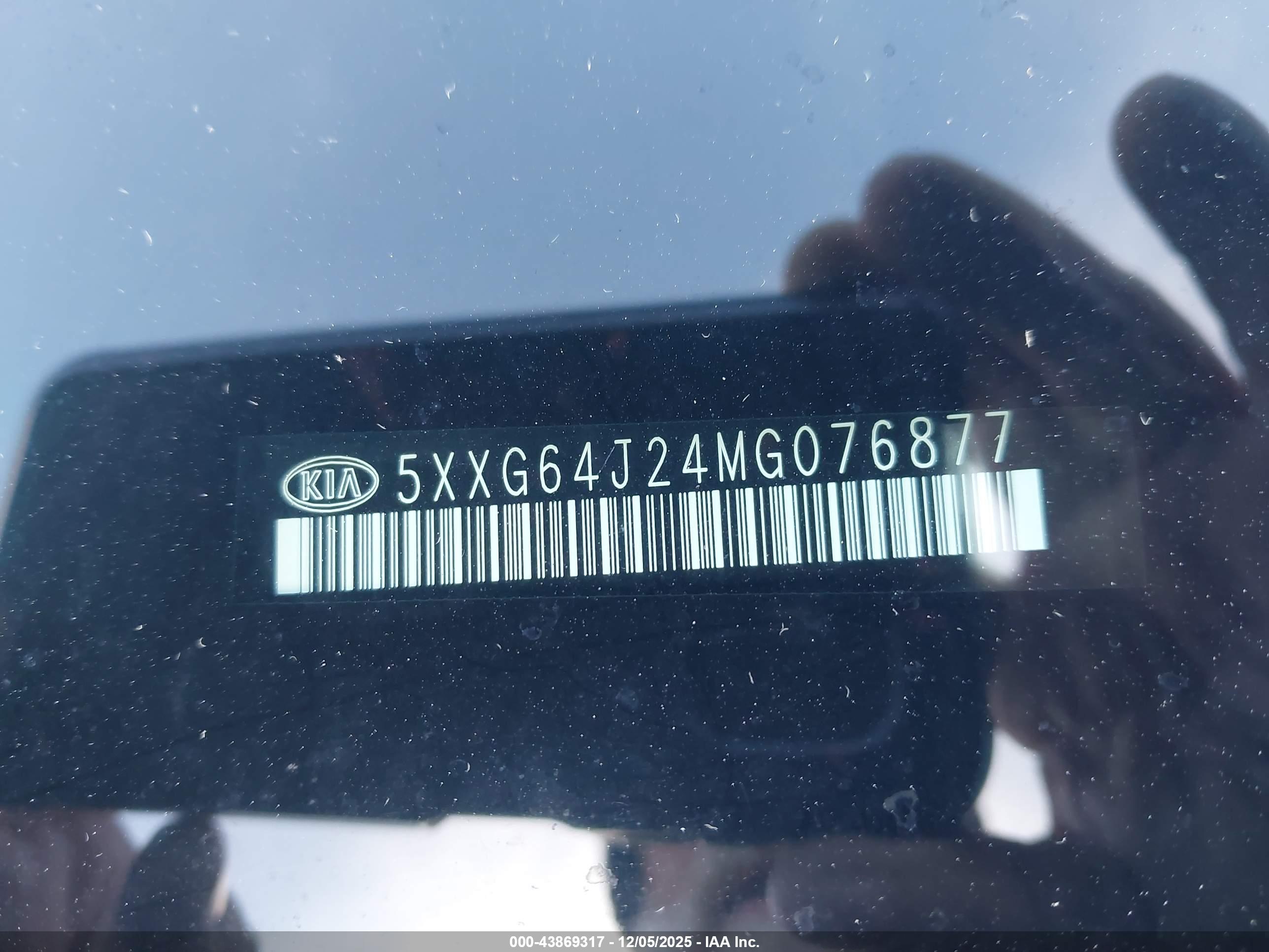 KIA K5 image 9