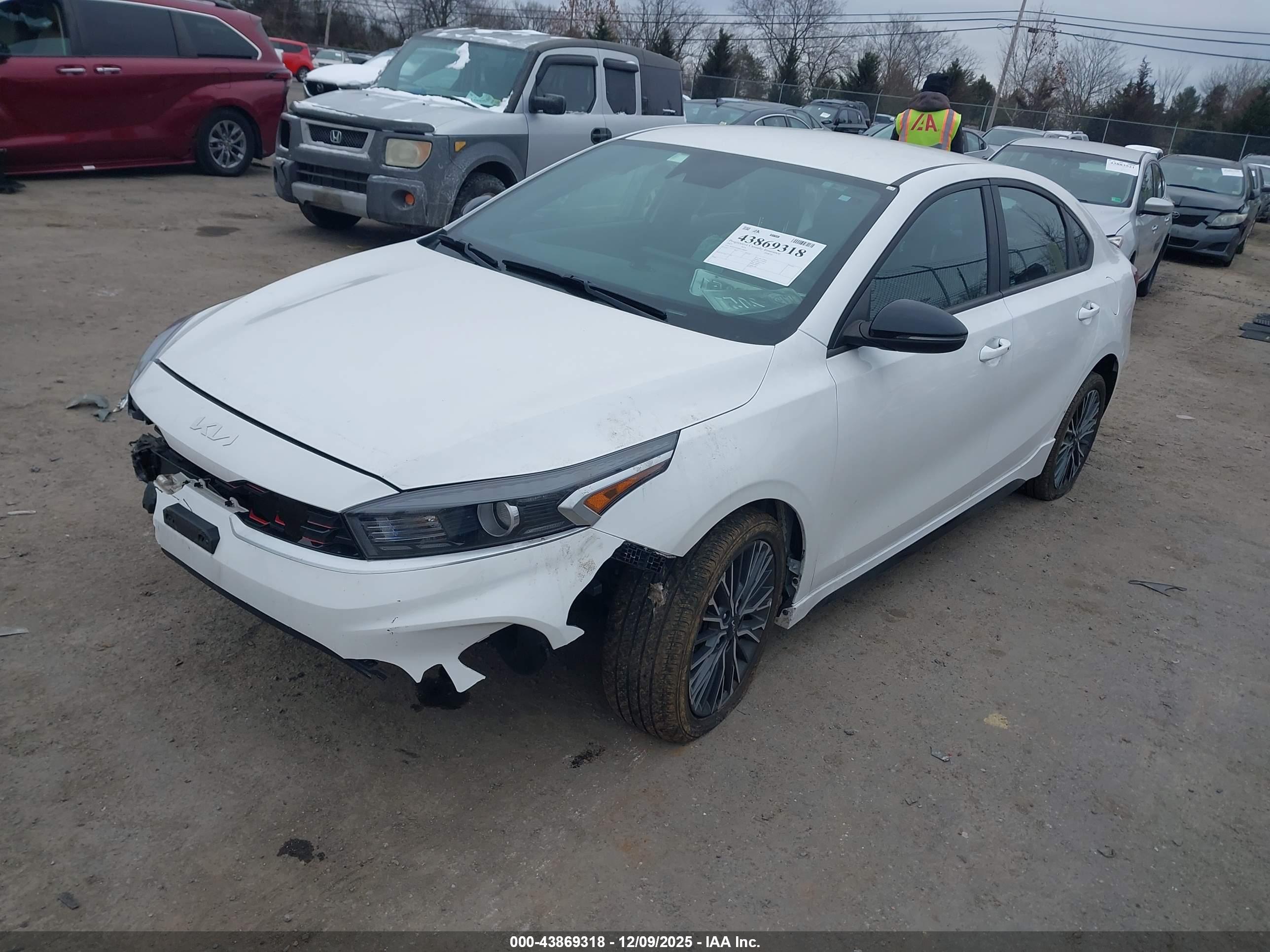 KIA FORTE image 2
