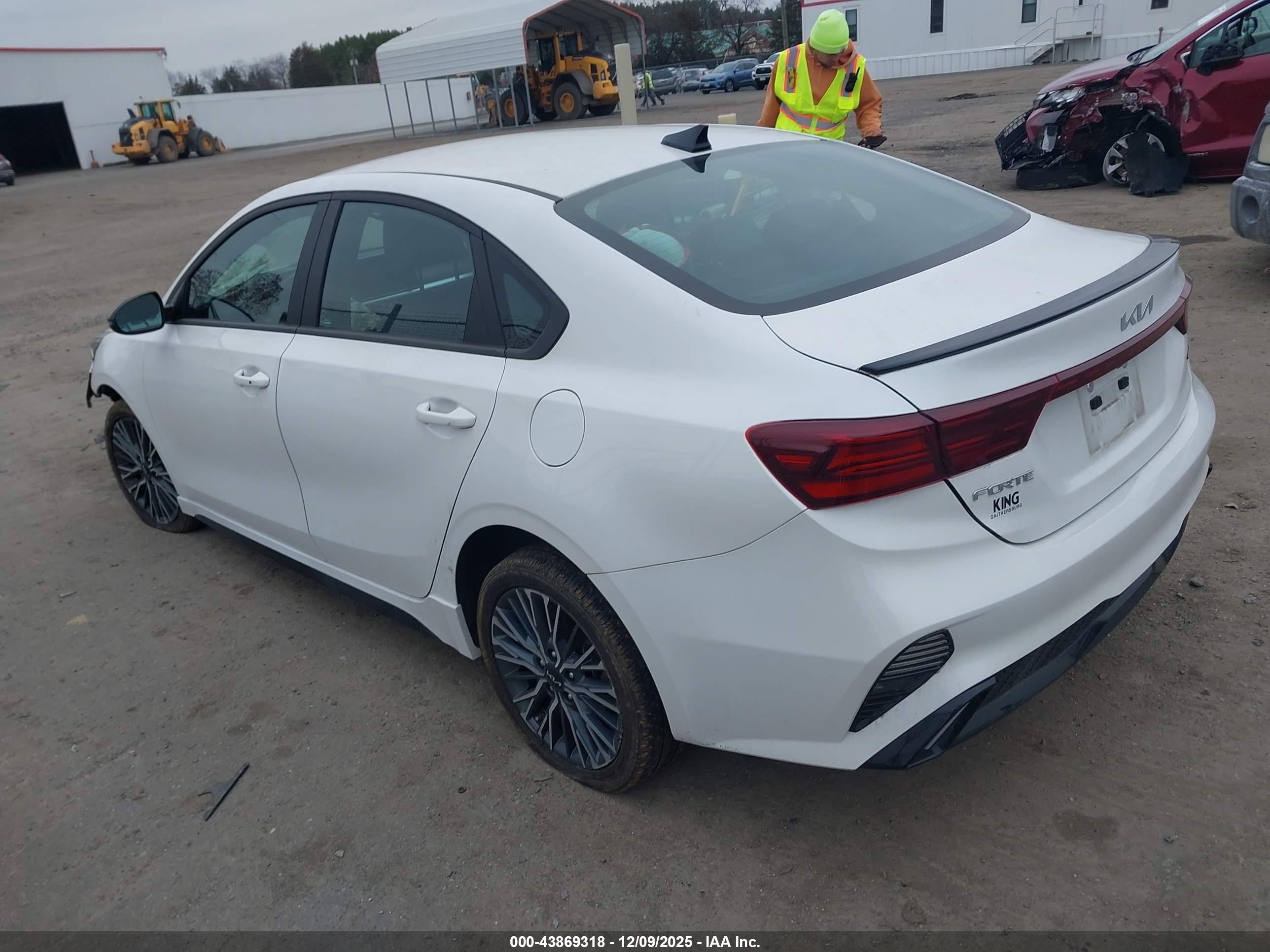 KIA FORTE image 3