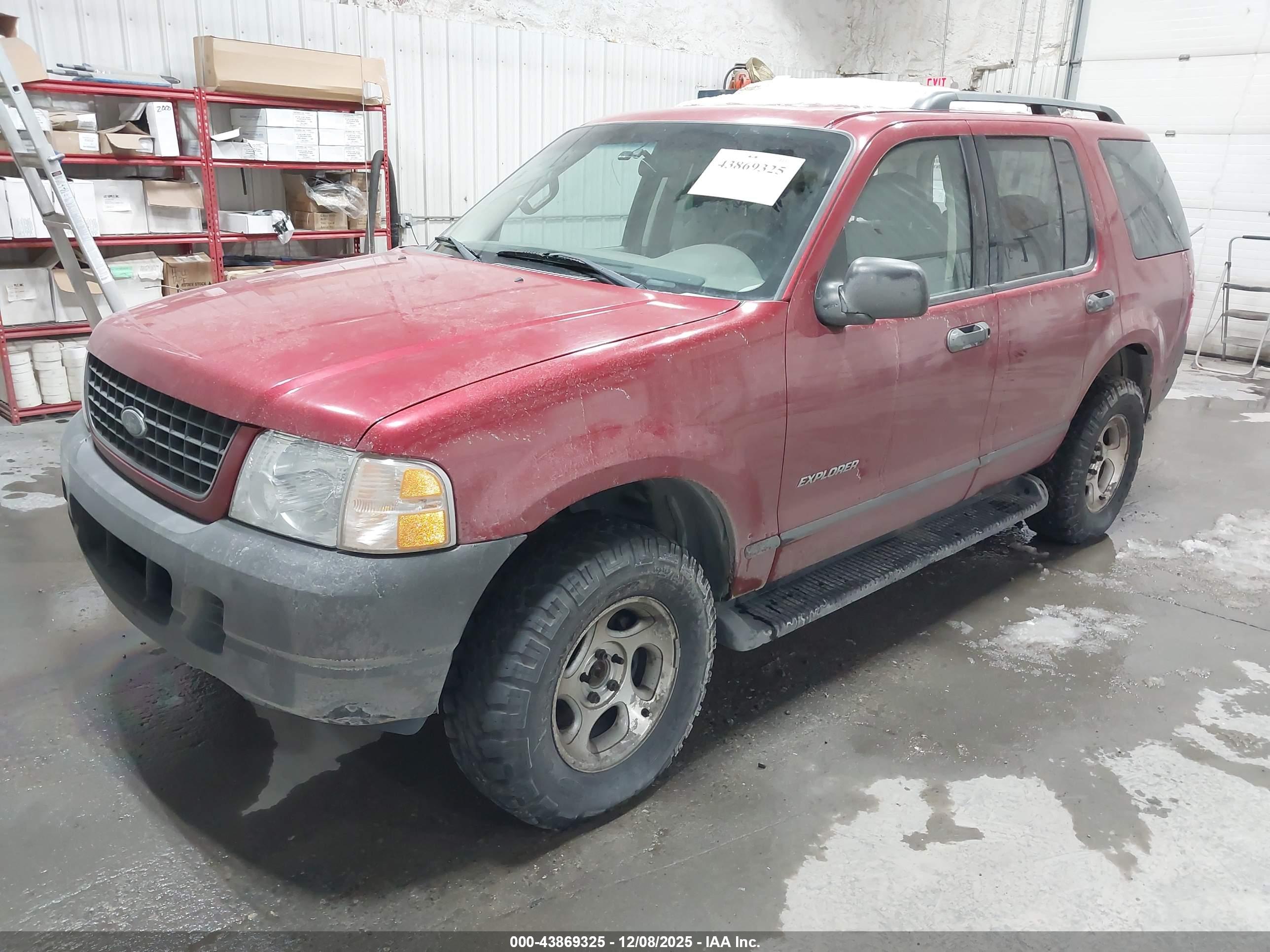 FORD EXPLORER image 2