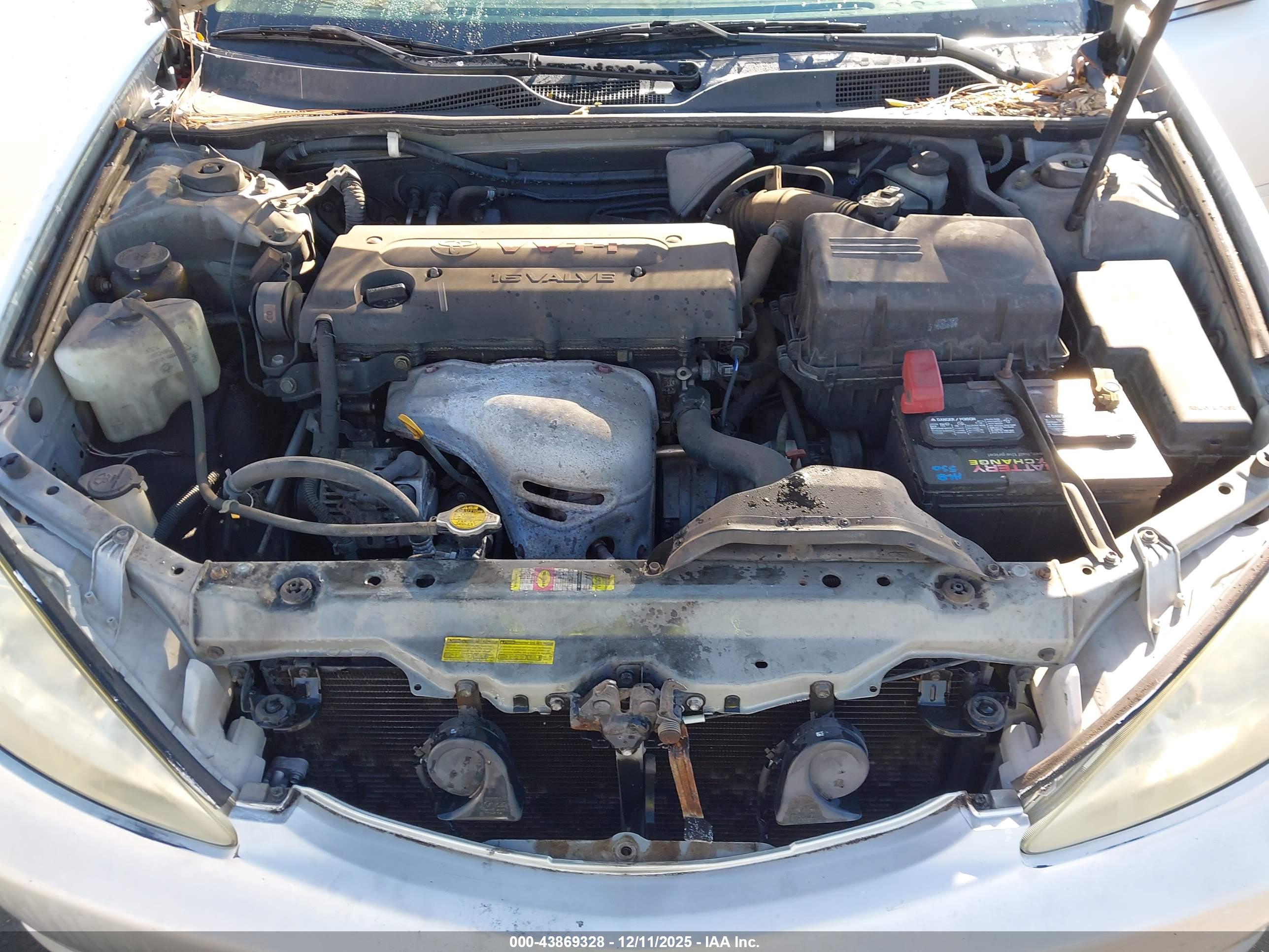 TOYOTA CAMRY image 10