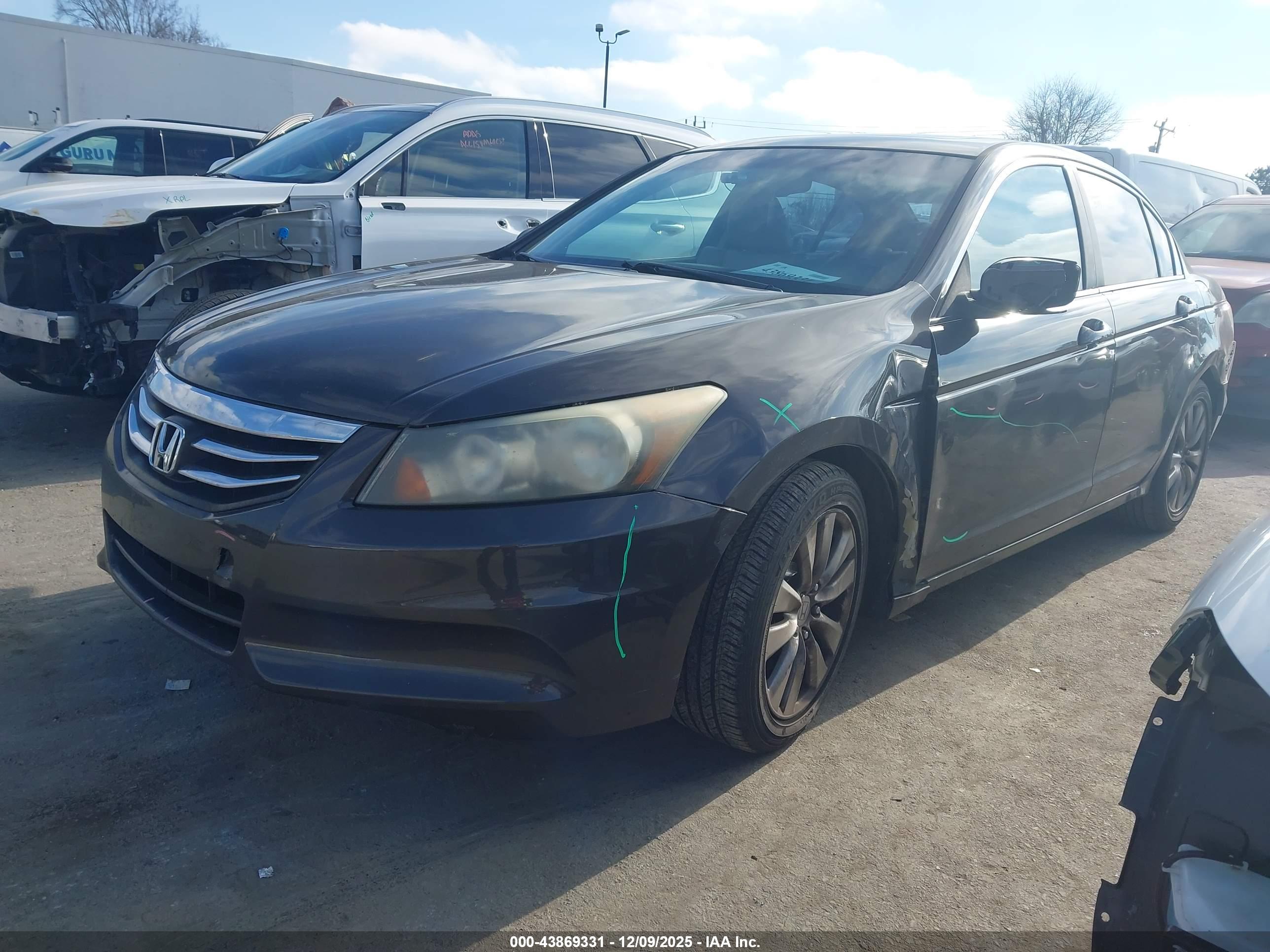 HONDA ACCORD image 2