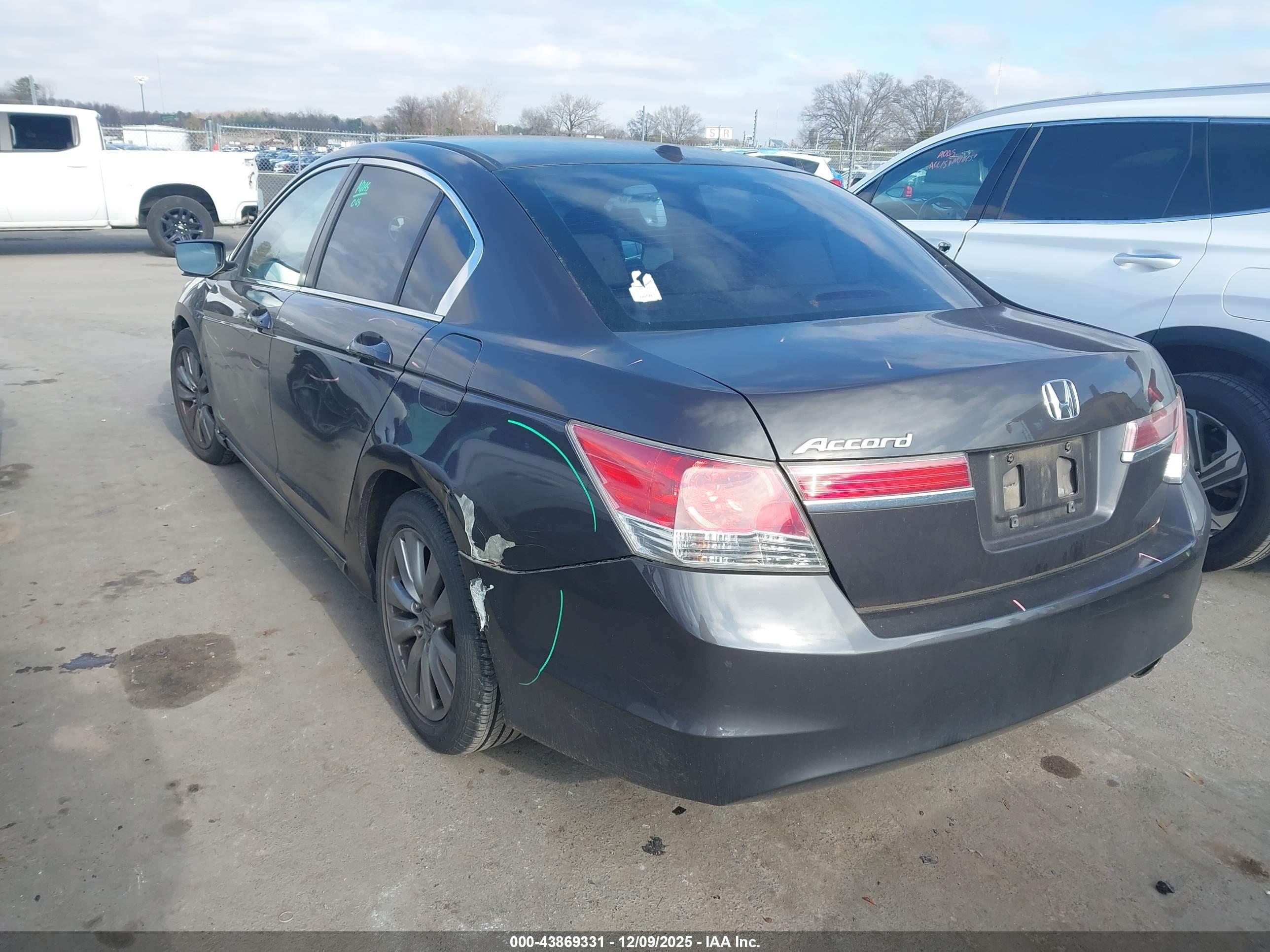 HONDA ACCORD image 3