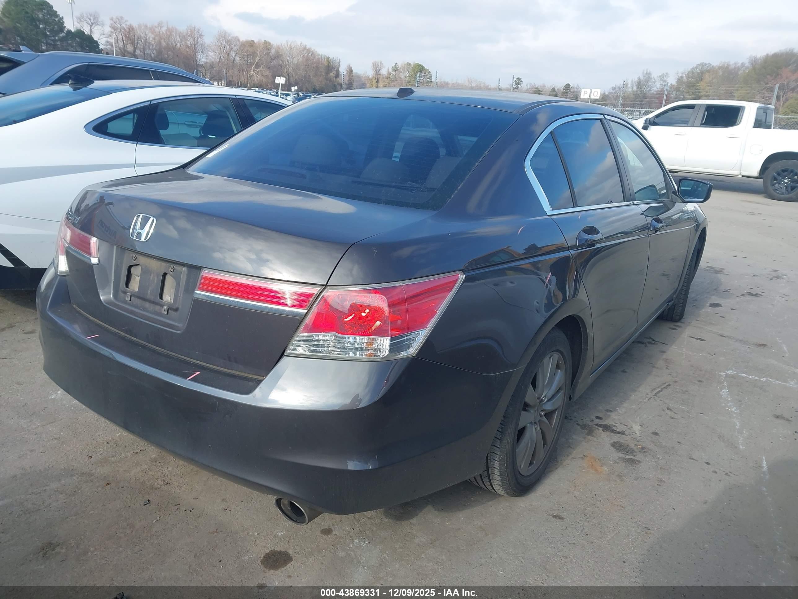 HONDA ACCORD image 4