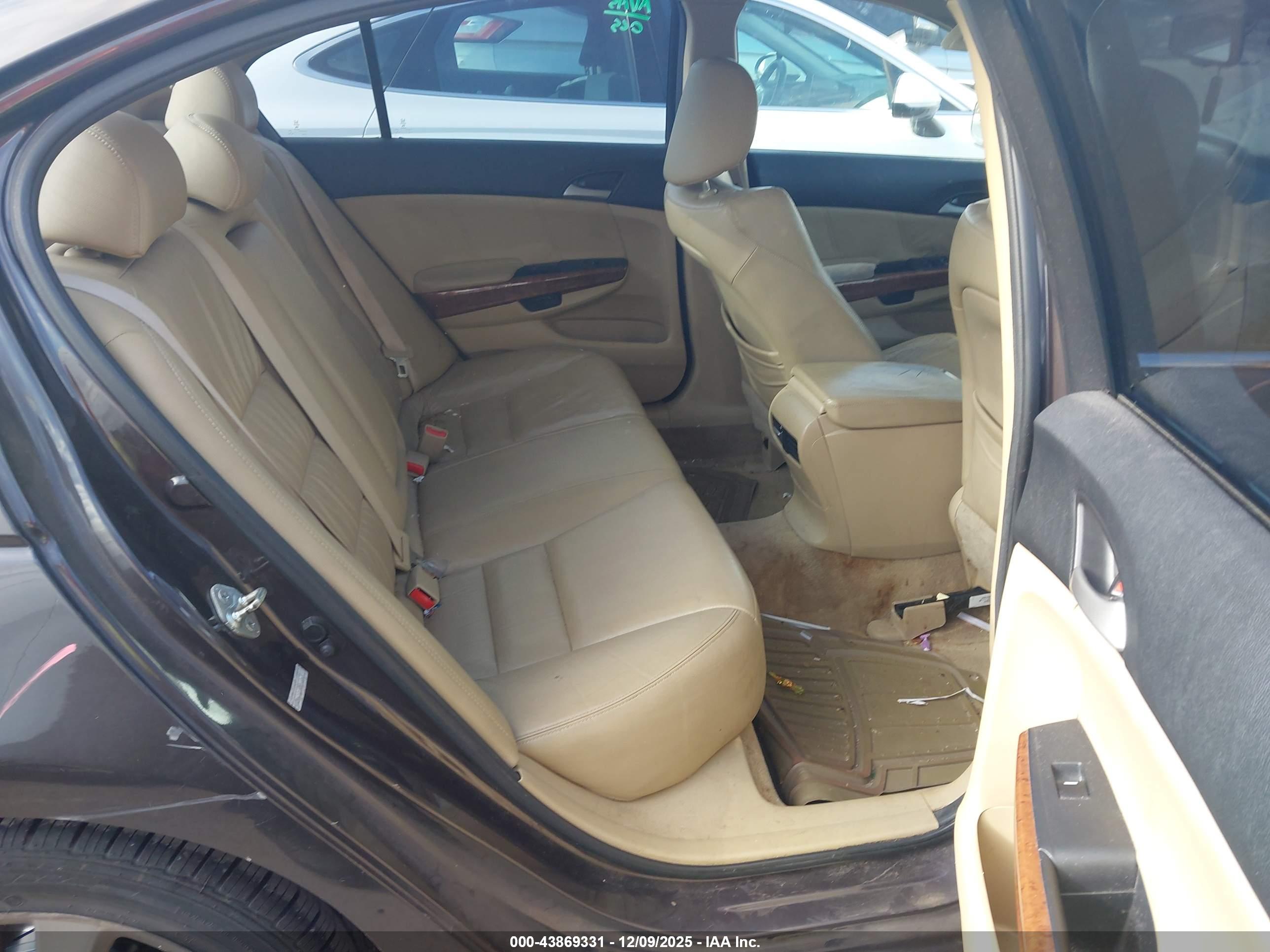 HONDA ACCORD image 8