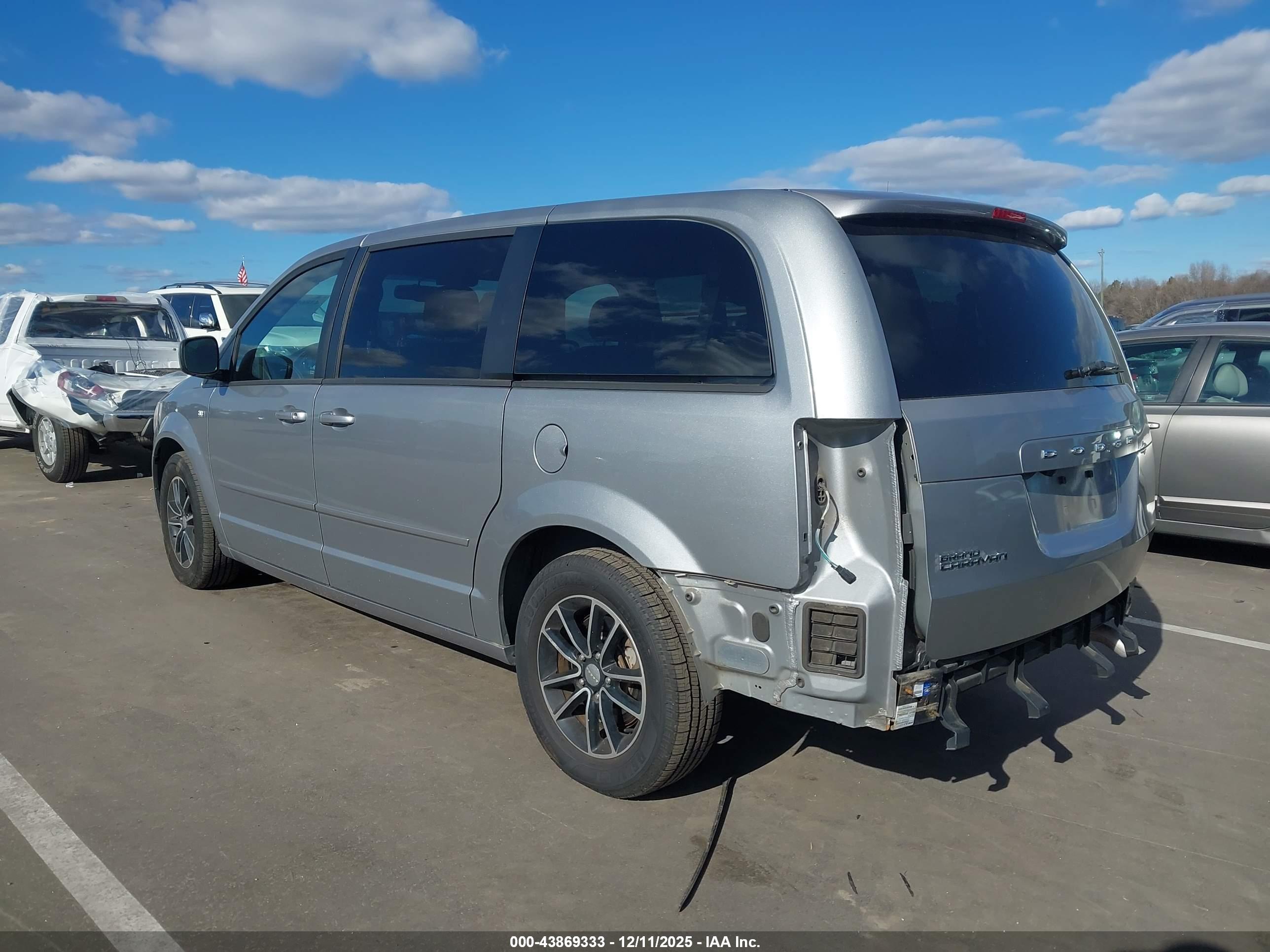 DODGE GRAND image 3