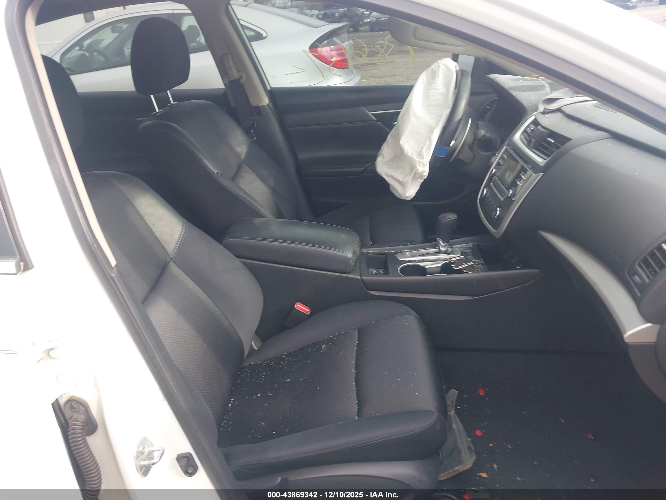 NISSAN ALTIMA image 5