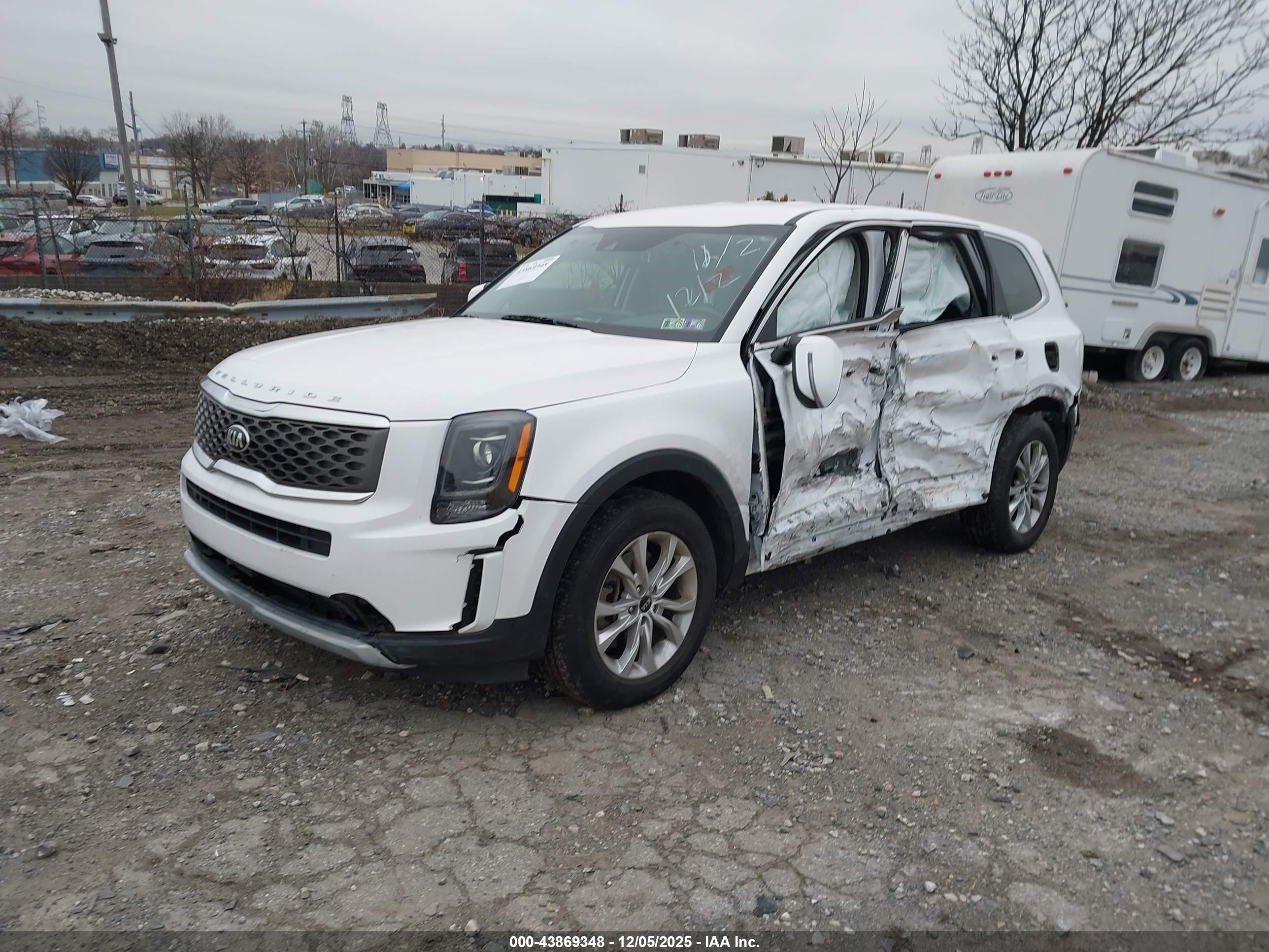 KIA TELLURIDE image 2
