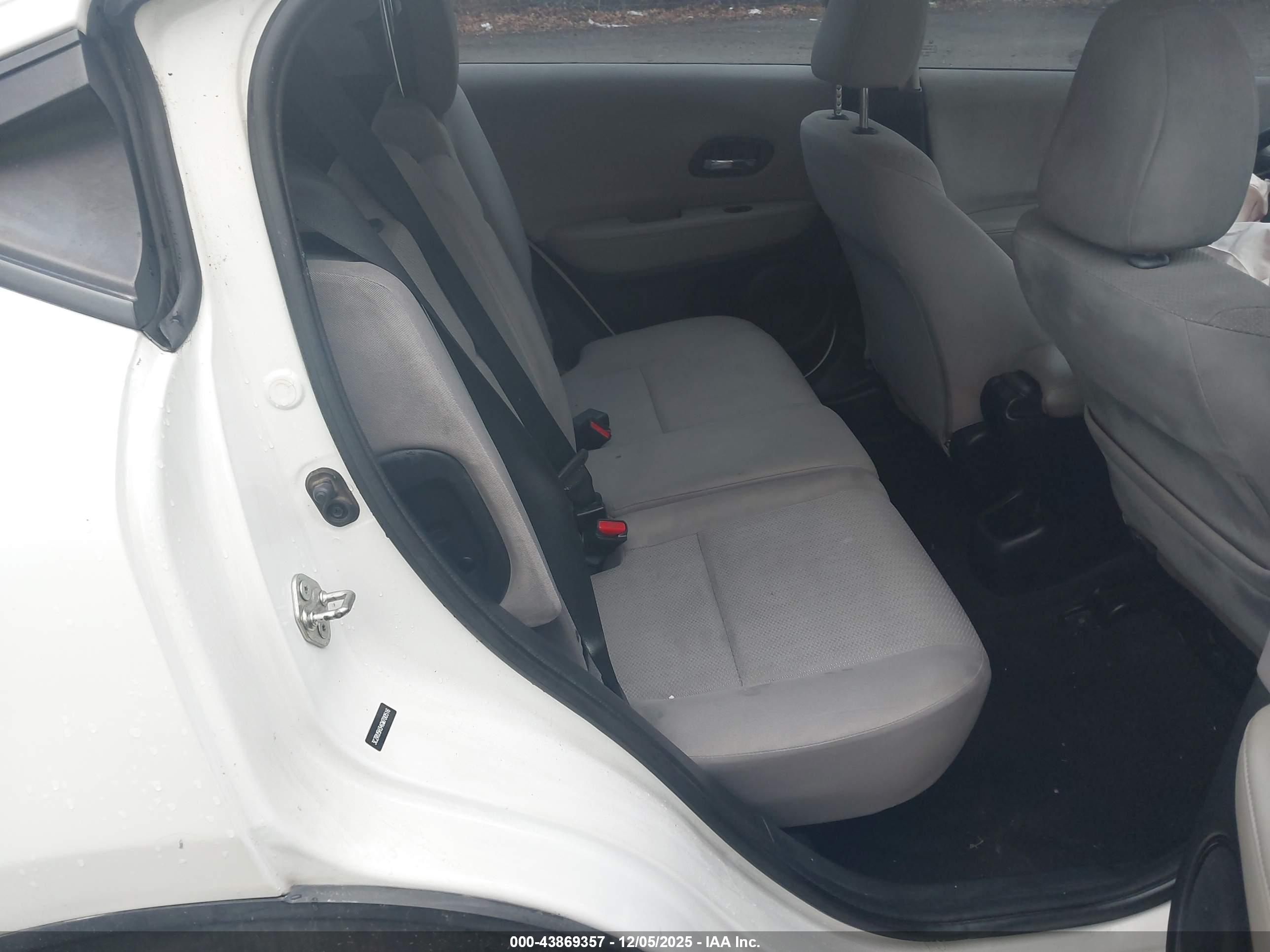 HONDA HR-V image 8