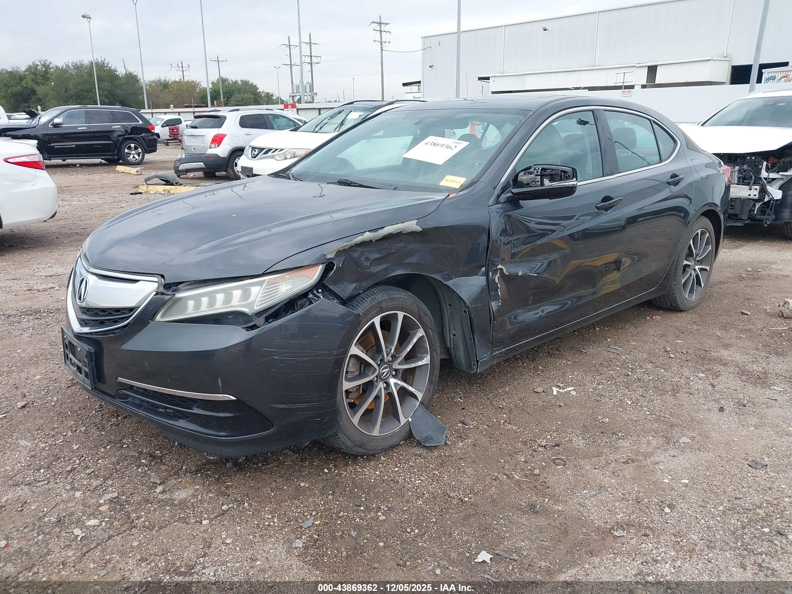 ACURA TLX image 2