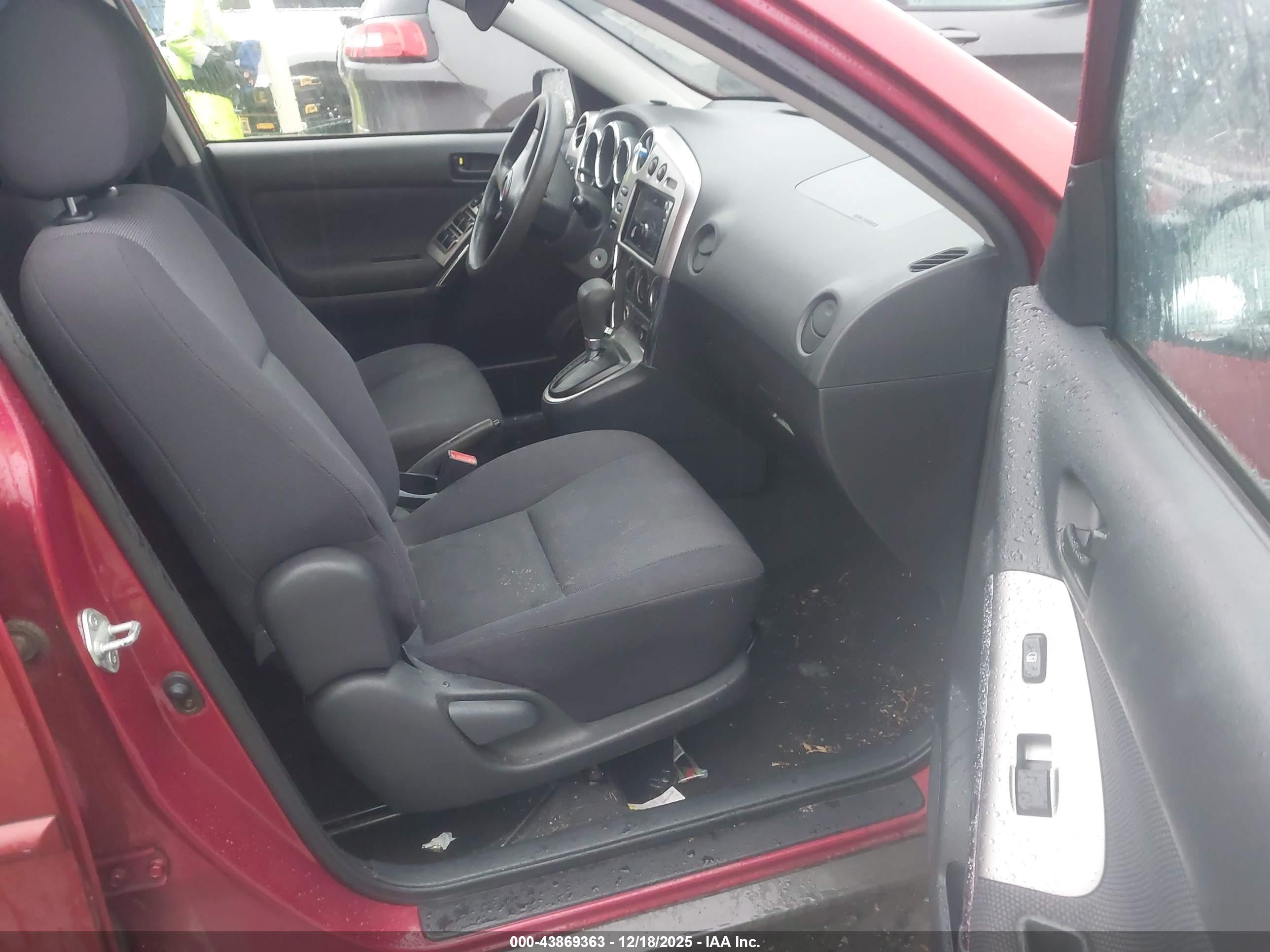 PONTIAC VIBE image 5