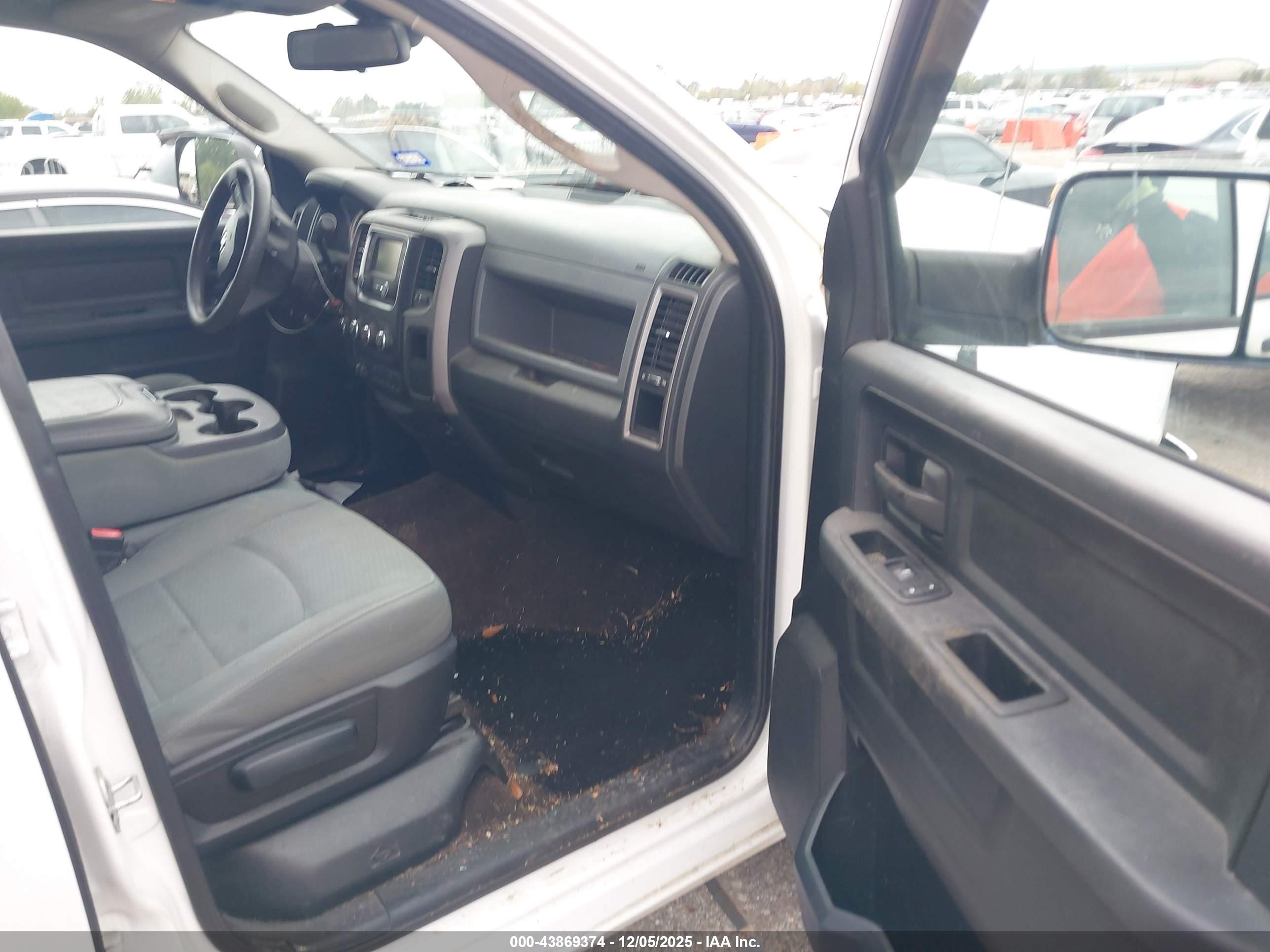 RAM 2500 image 5