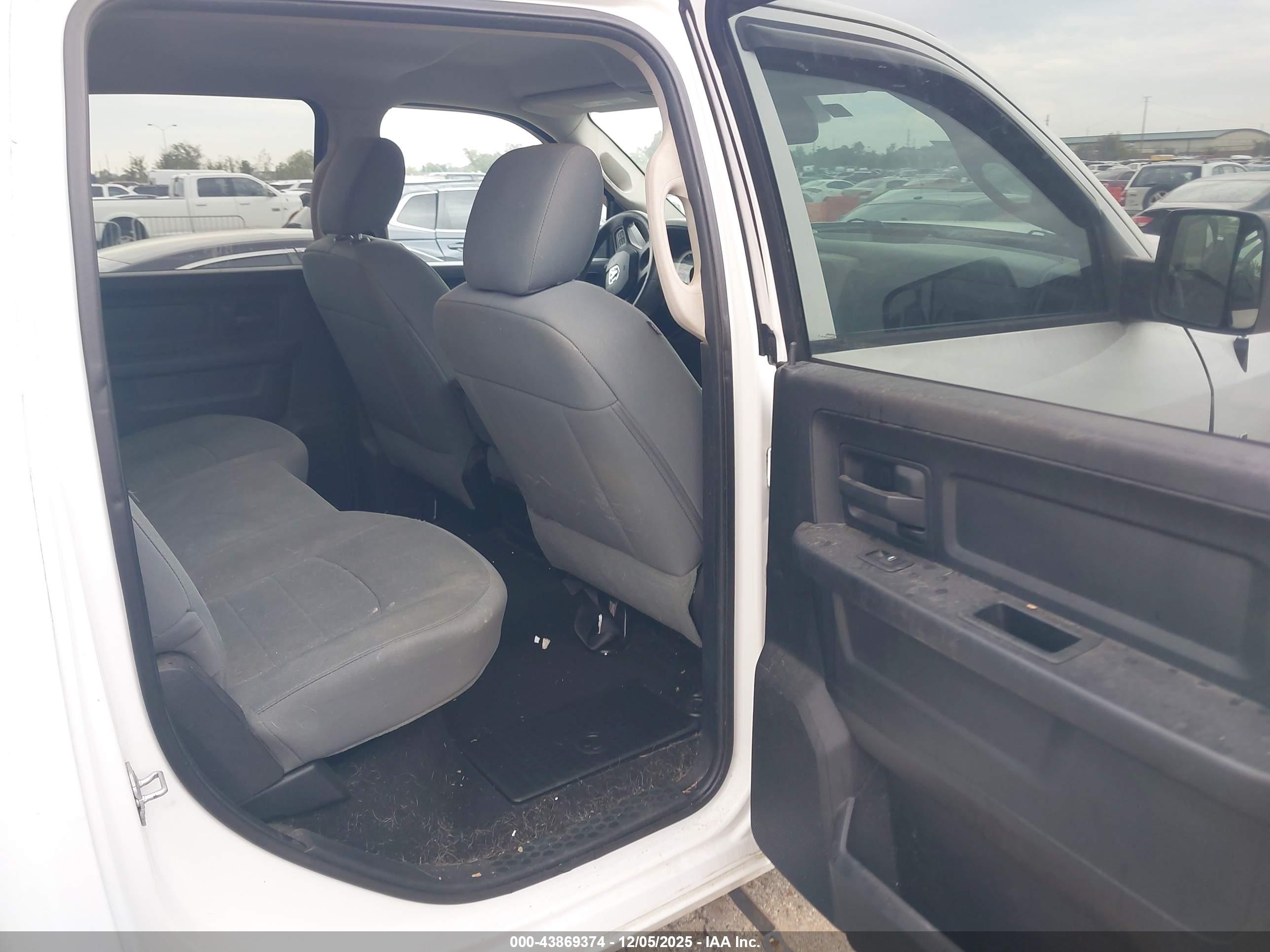 RAM 2500 image 8