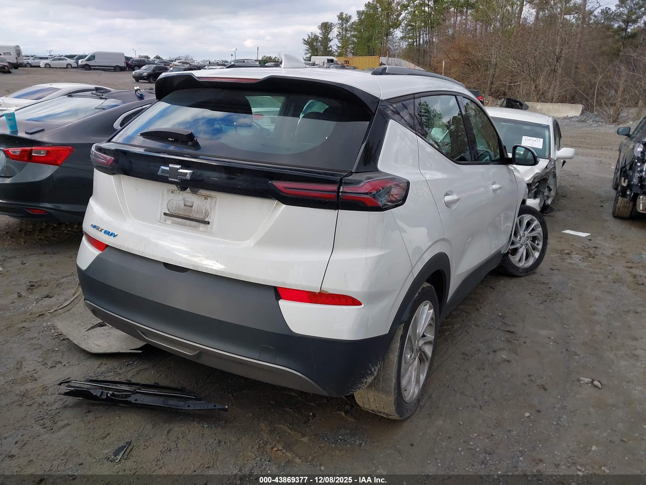 CHEVROLET BOLT image 4