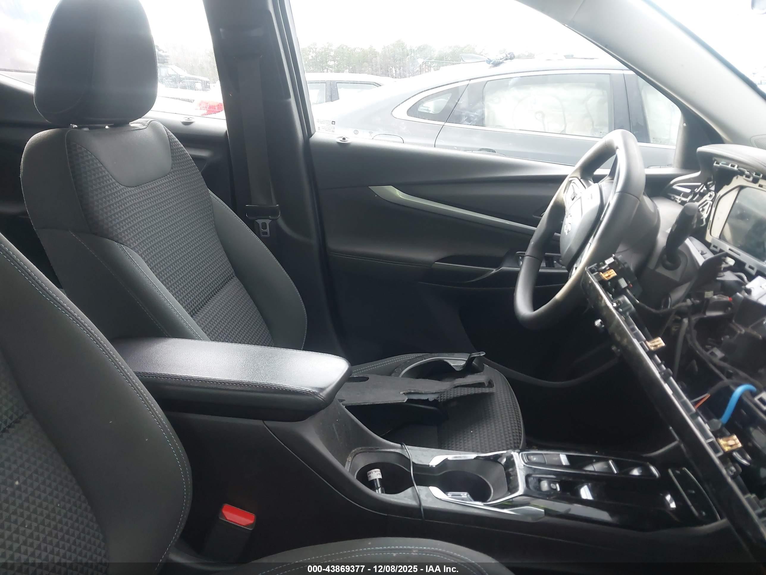 CHEVROLET BOLT image 5