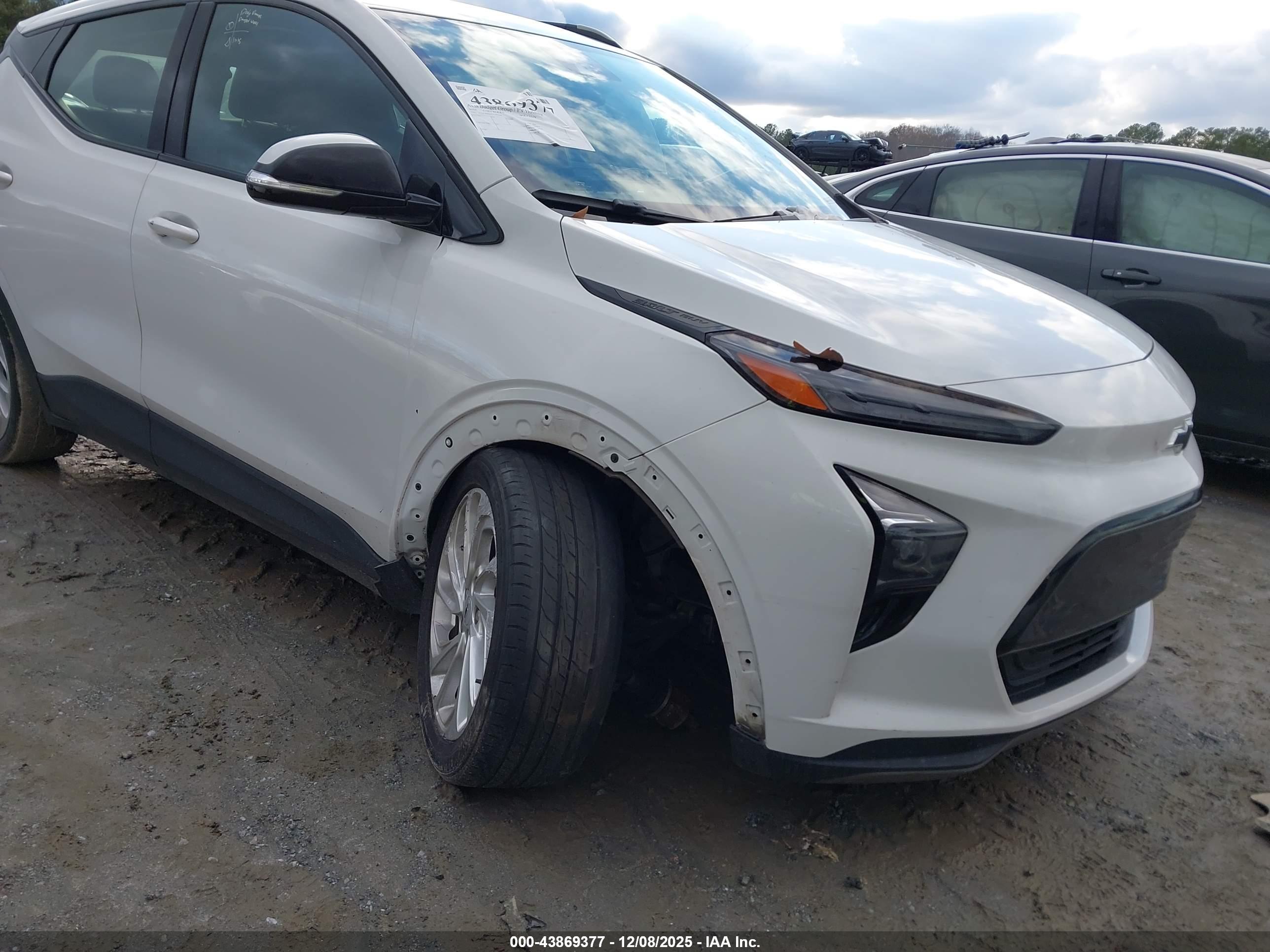 CHEVROLET BOLT image 6