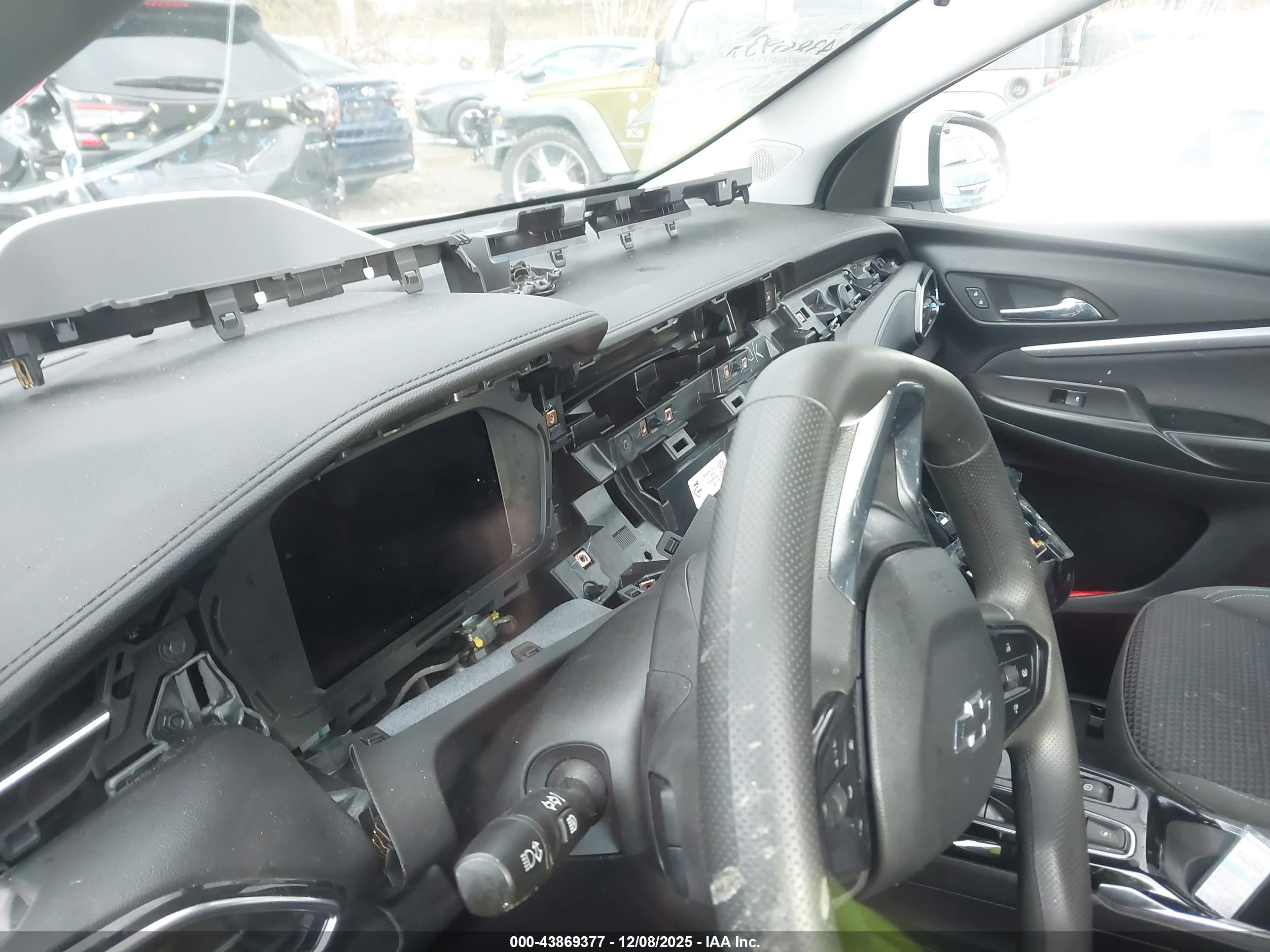 CHEVROLET BOLT image 7