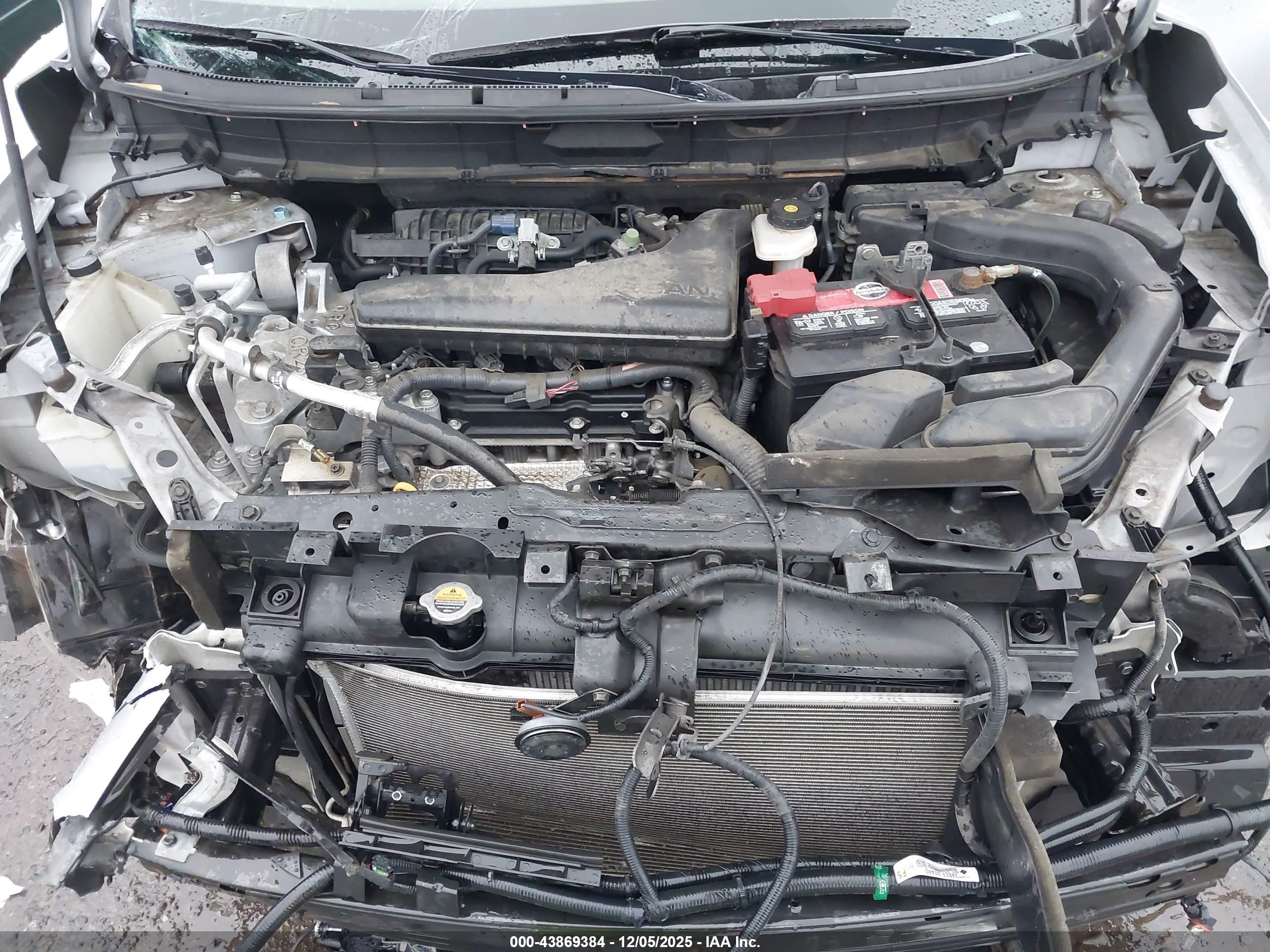 NISSAN ROGUE image 10
