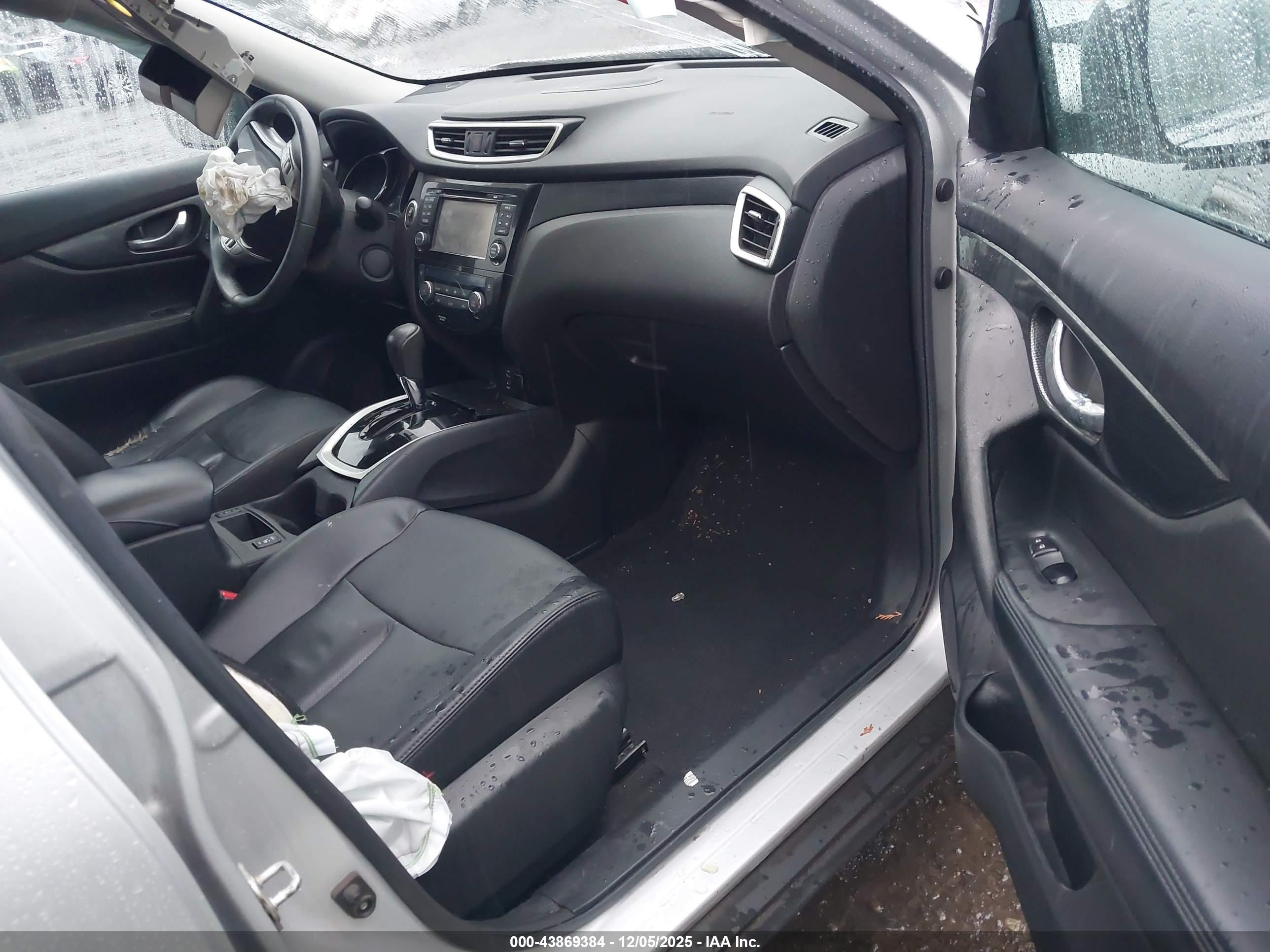 NISSAN ROGUE image 5
