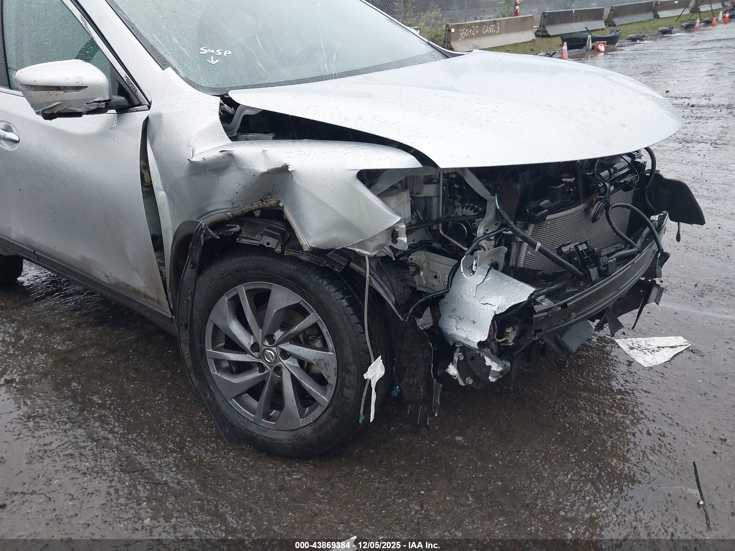 NISSAN ROGUE image 6