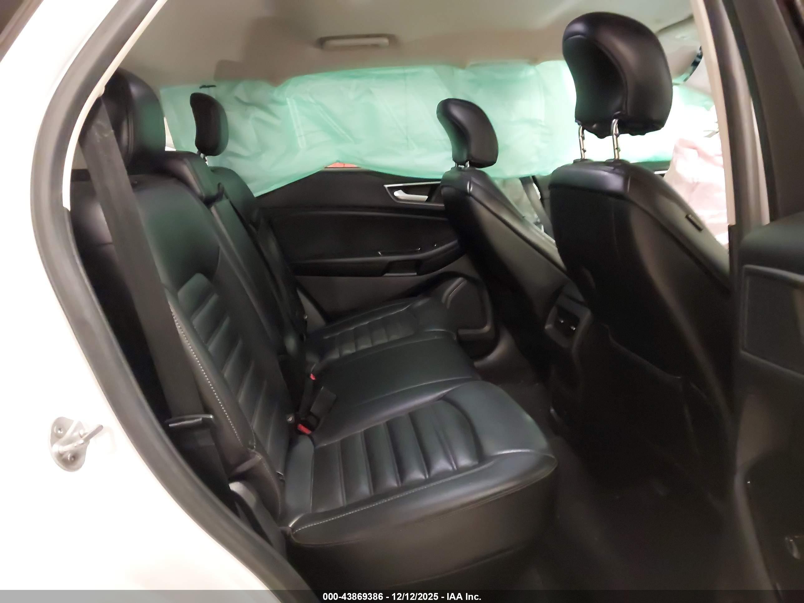 FORD EDGE image 8