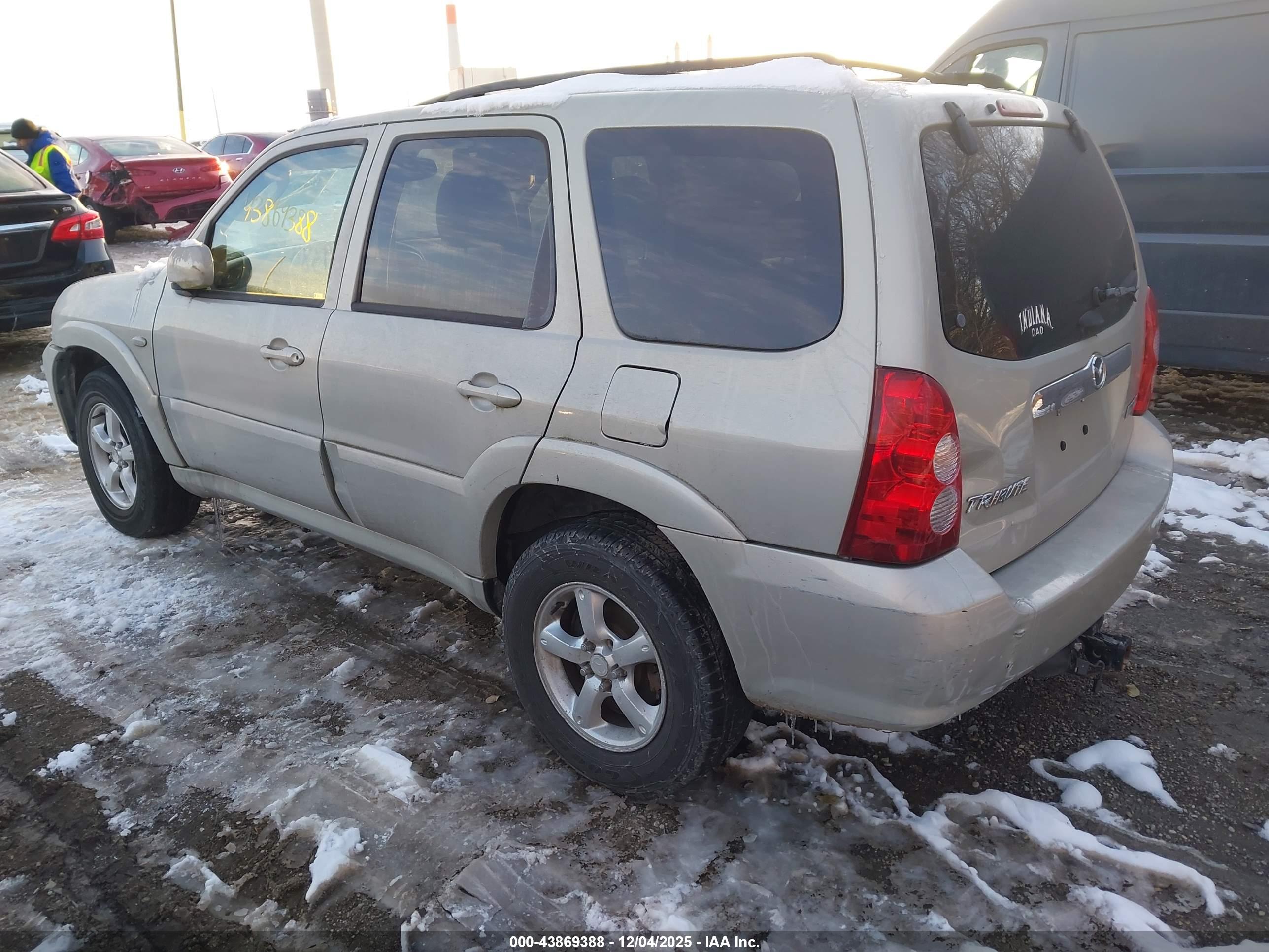 MAZDA TRIBUTE image 3