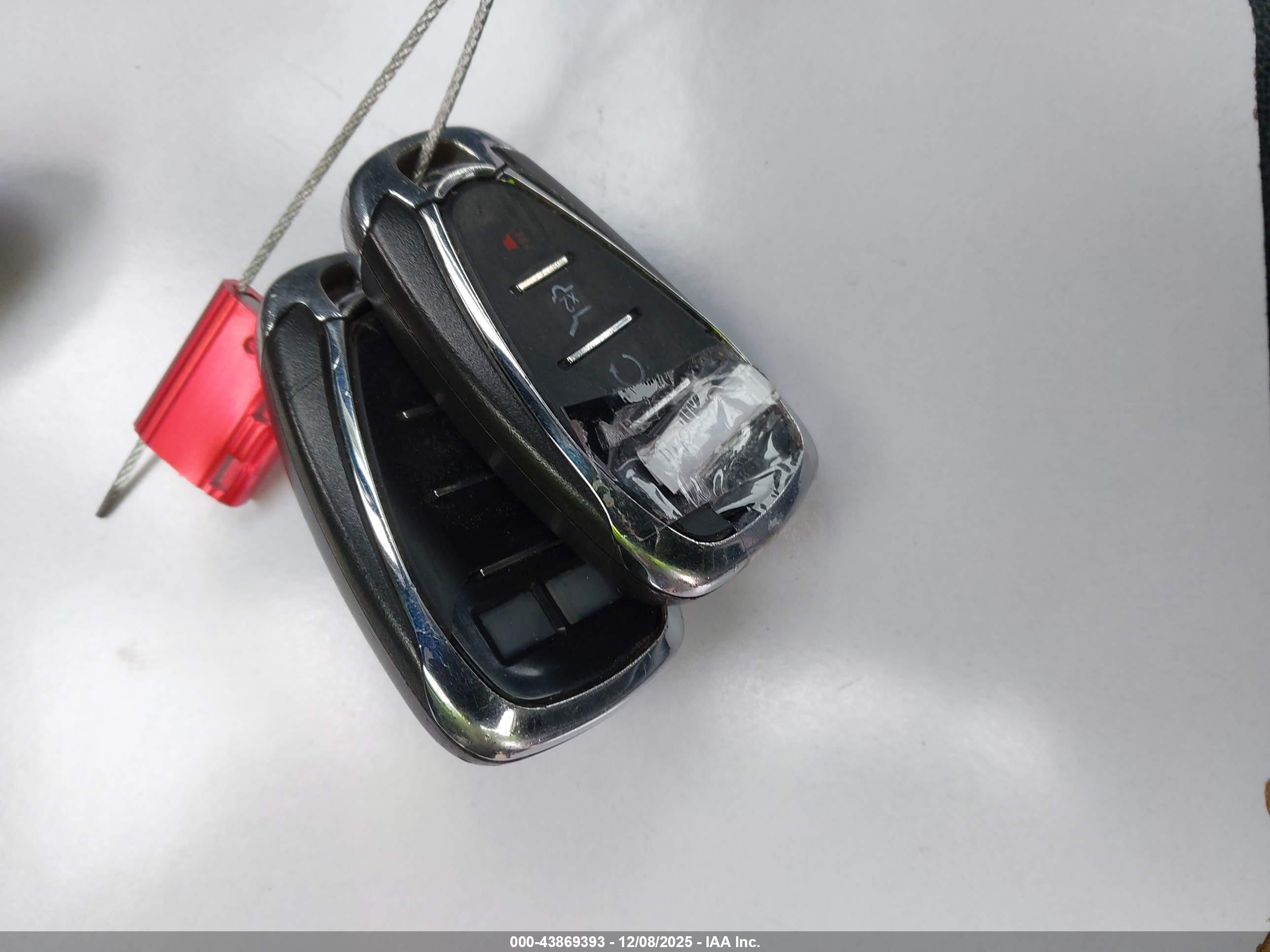 CHEVROLET TRAVERSE image 11