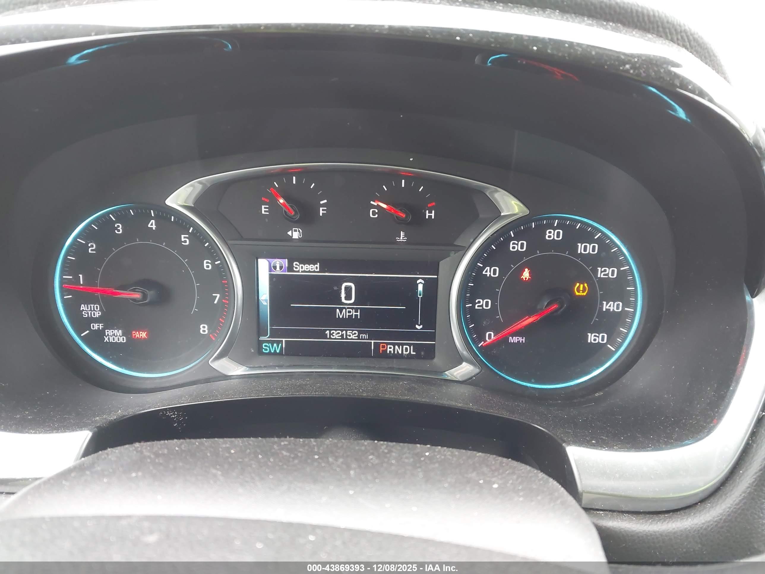 CHEVROLET TRAVERSE image 7
