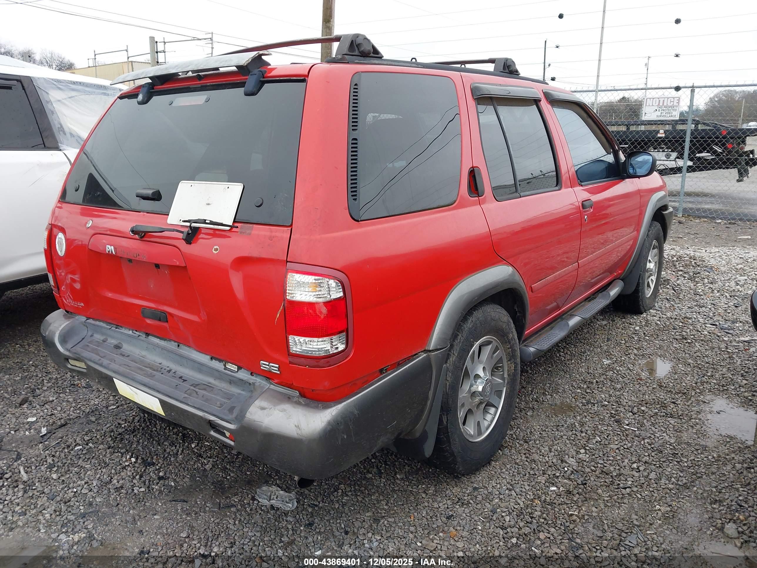 NISSAN PATHFINDER image 4