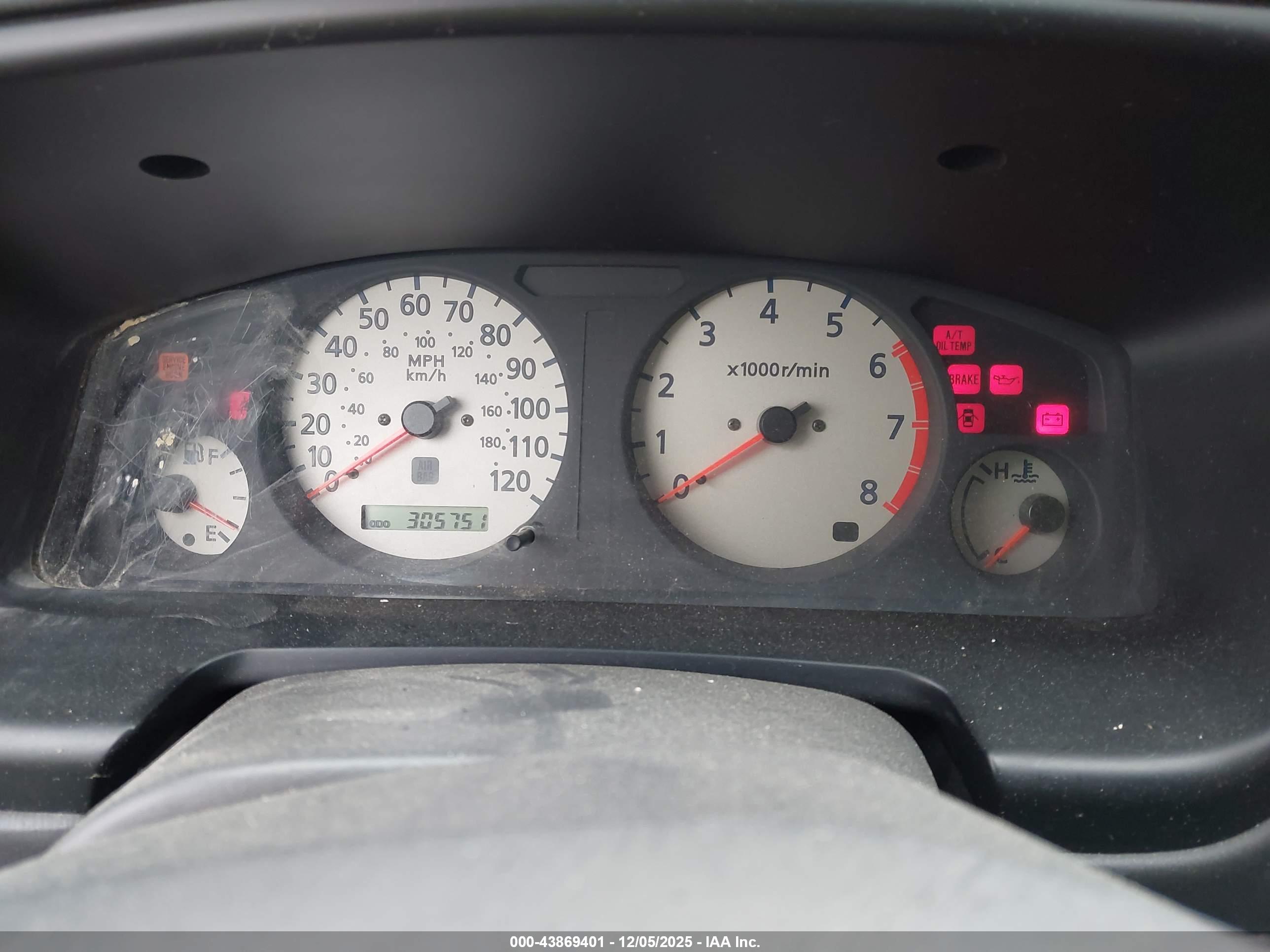 NISSAN PATHFINDER image 7