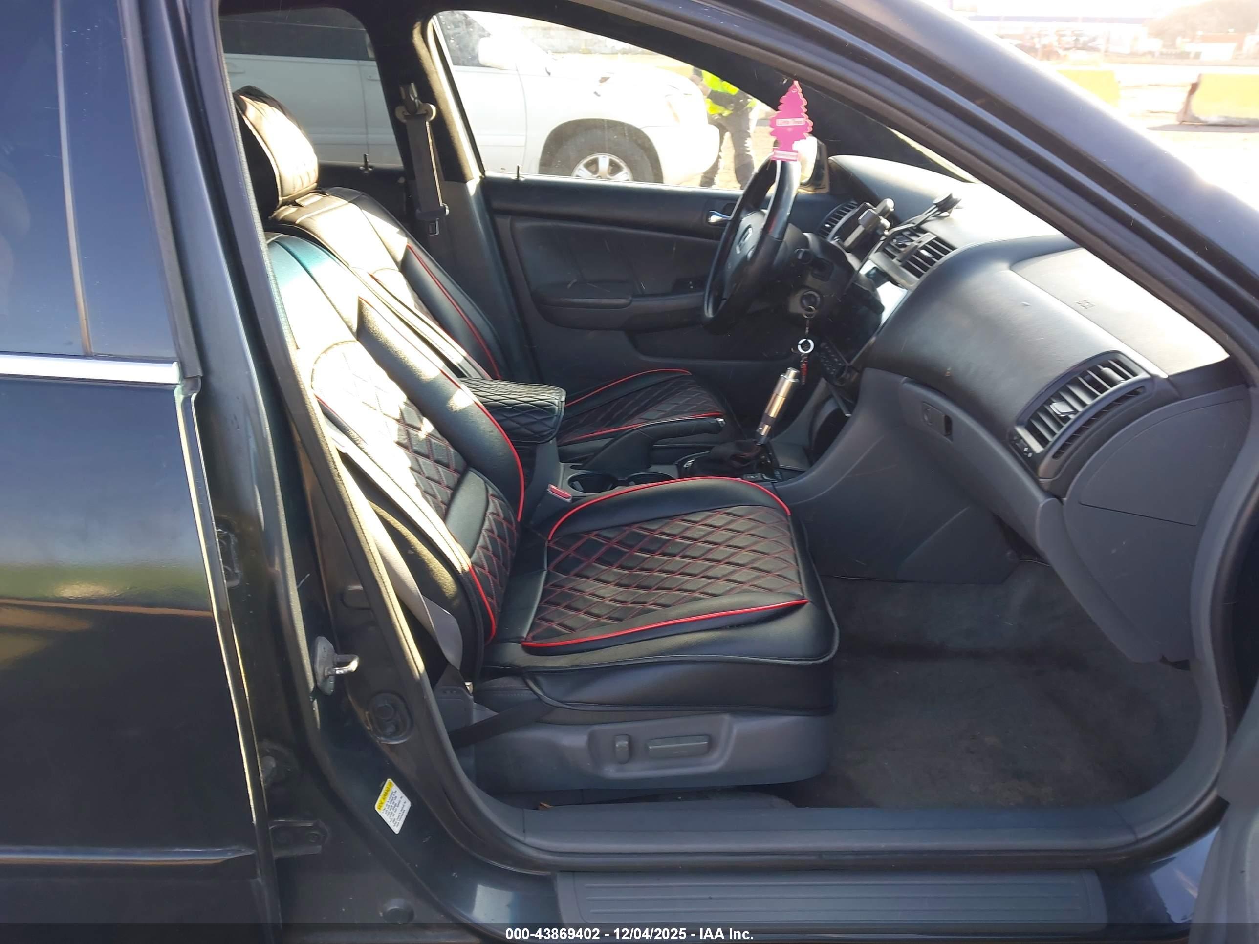 HONDA ACCORD image 5