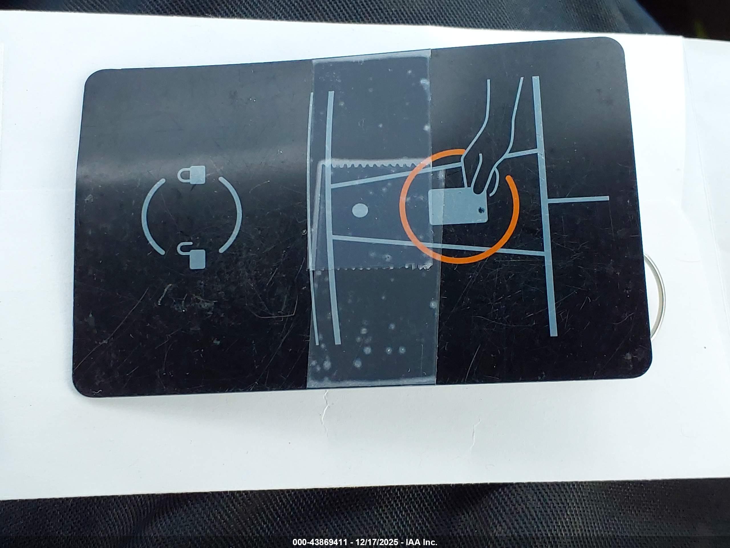 TESLA MODEL image 11