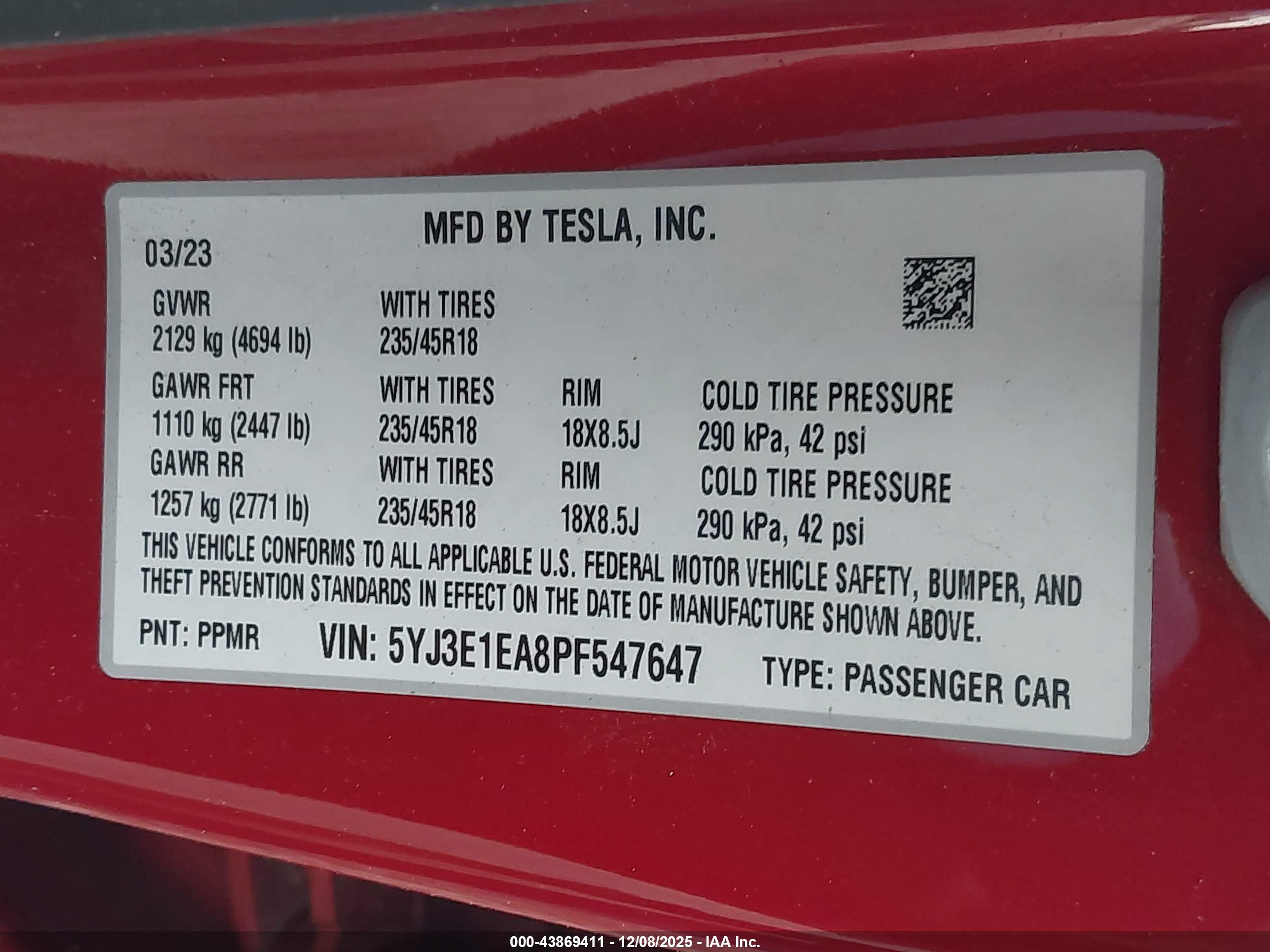TESLA MODEL image 9