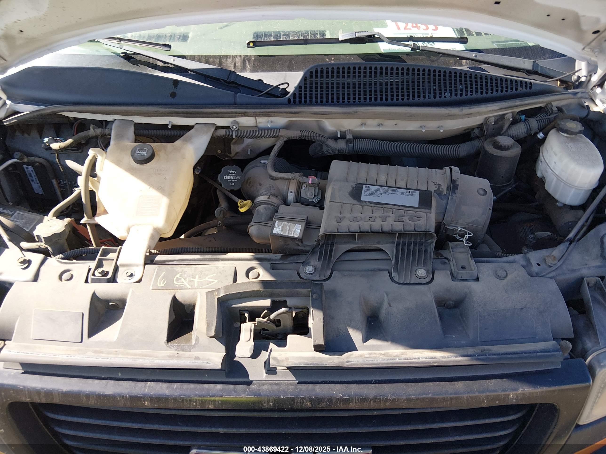 GMC SAVANA image 10